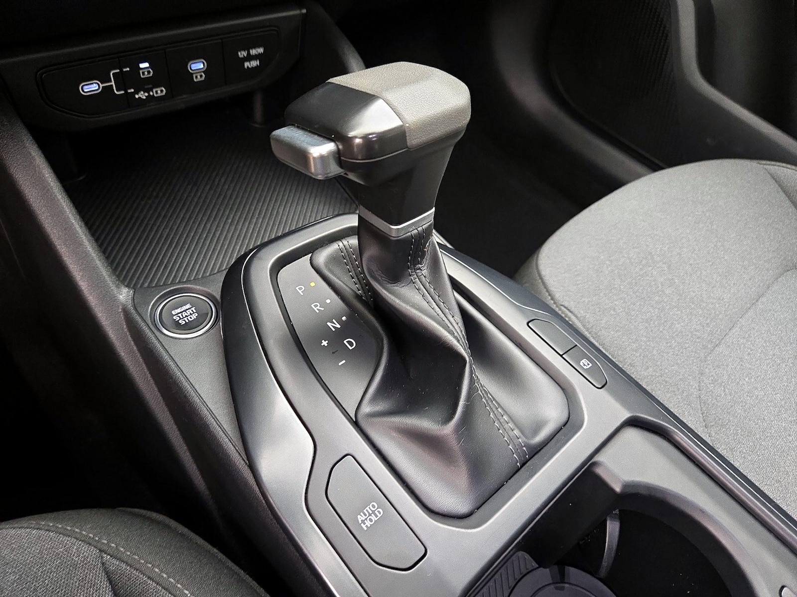 2025 Kia K4 LXS - Photo 18