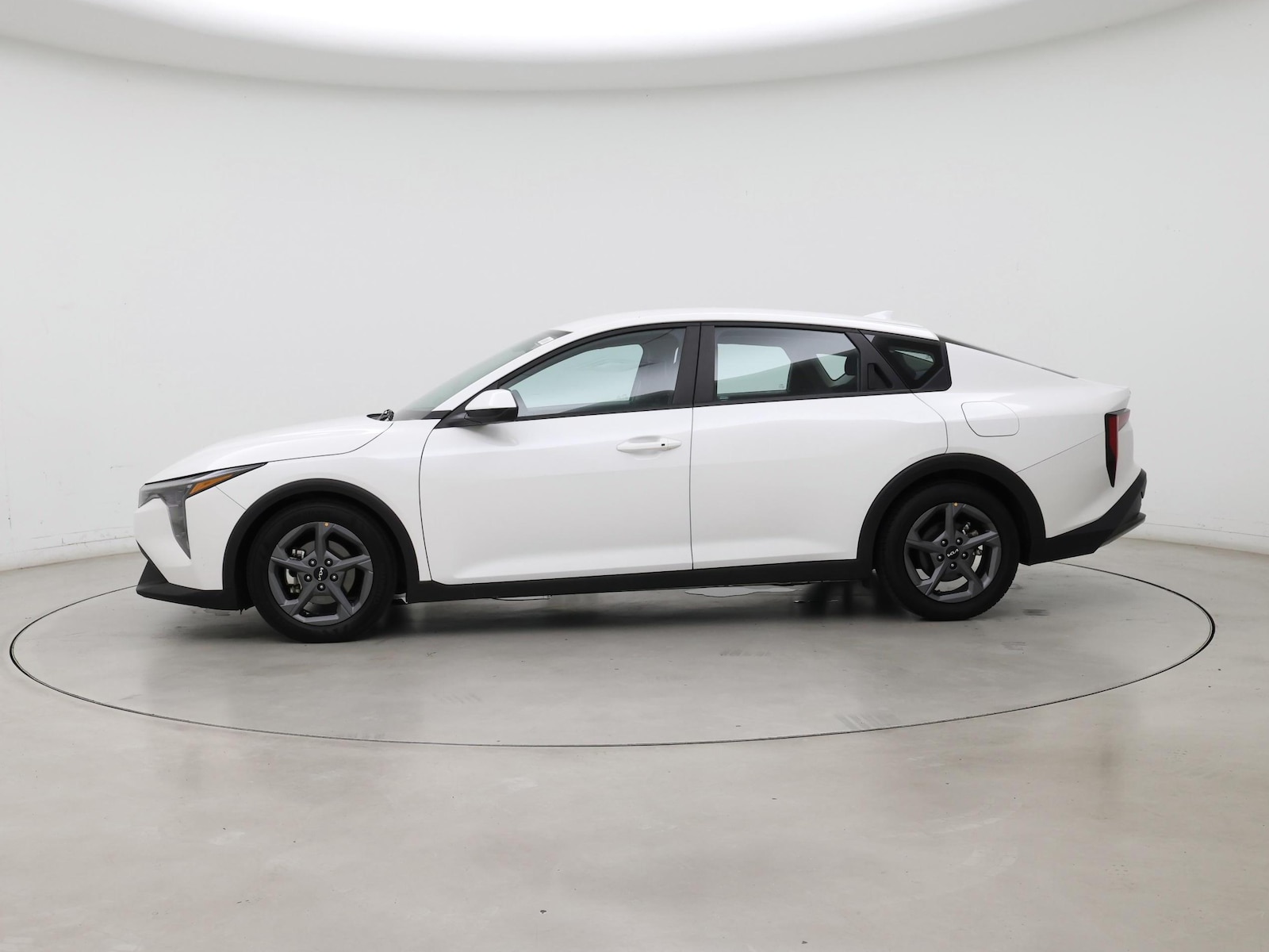 2025 Kia K4 LXS - Photo 4