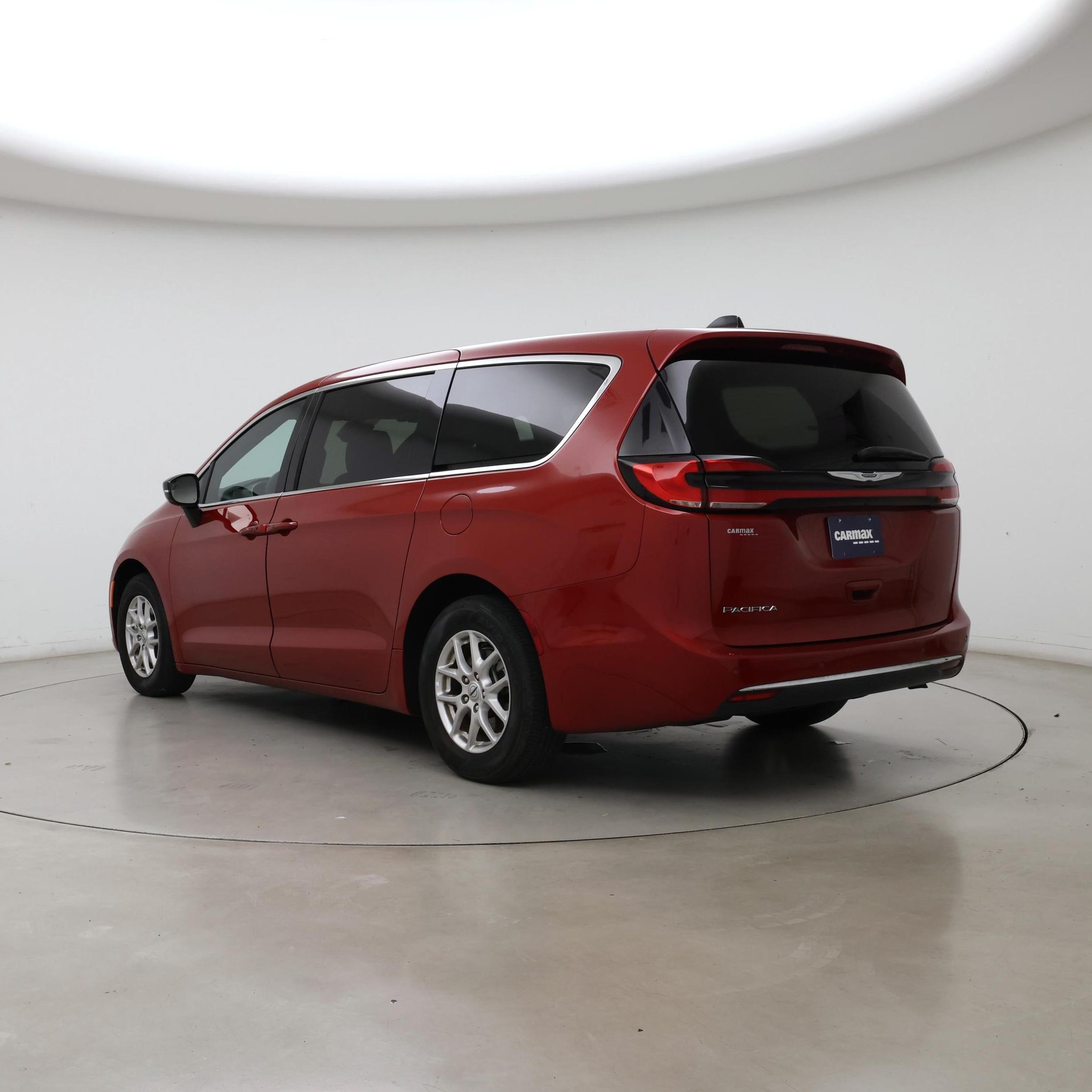 Thumbnail: 2025 Chrysler Pacifica - 2