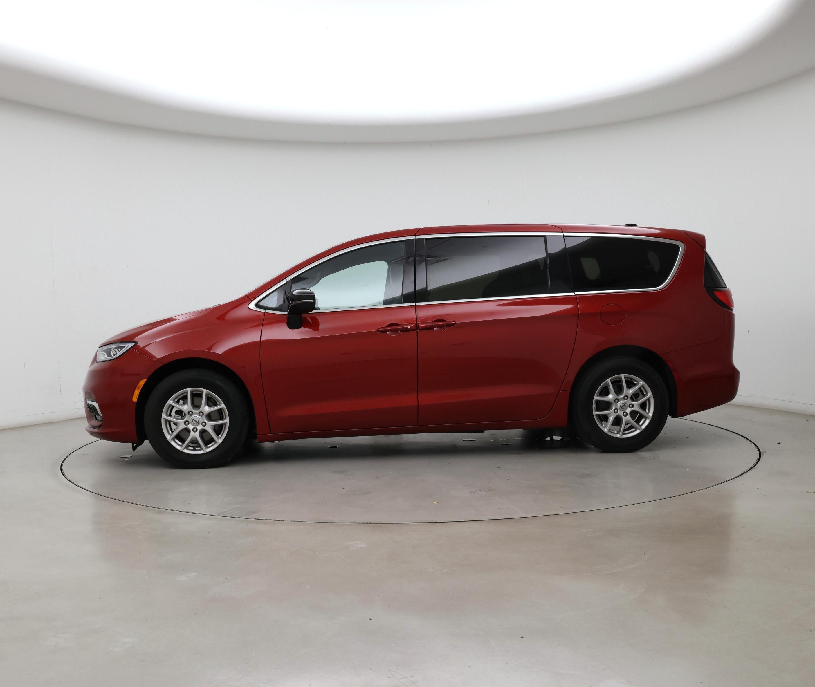 Thumbnail: 2025 Chrysler Pacifica - 3