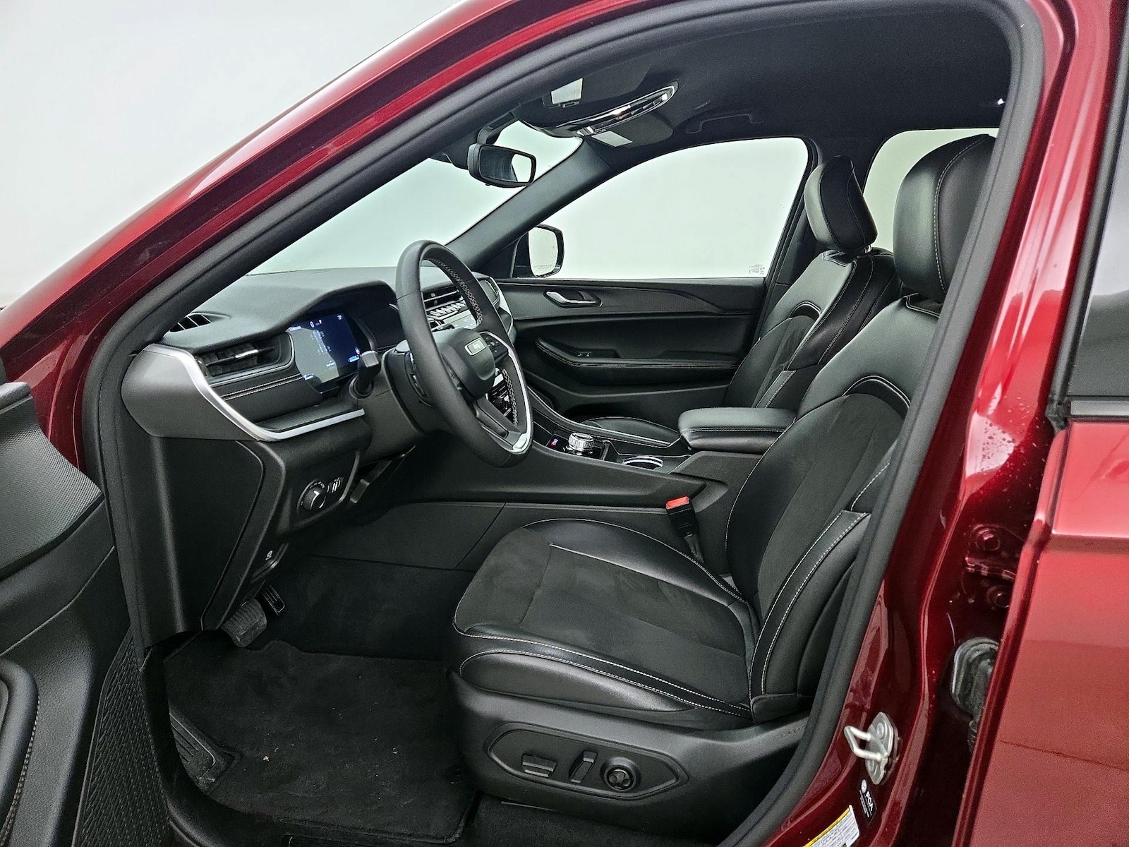 2024 Jeep Grand Cherokee Altitude - Photo 12