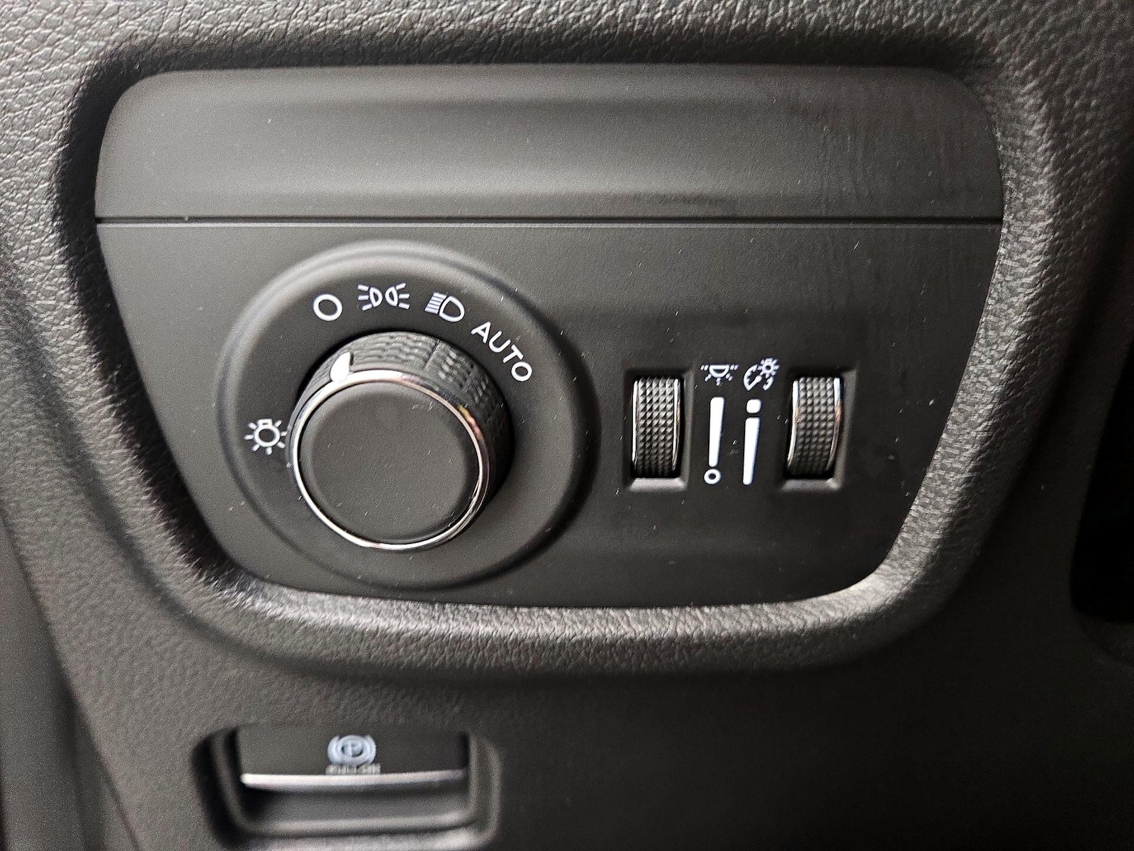 2024 Jeep Grand Cherokee Altitude - Photo 14