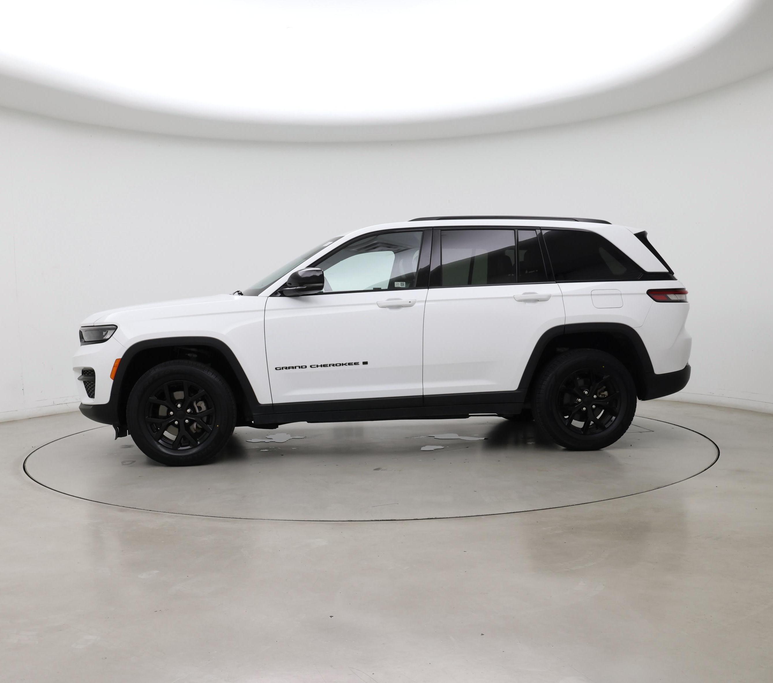 Thumbnail: 2024 Jeep Grand Cherokee - 3