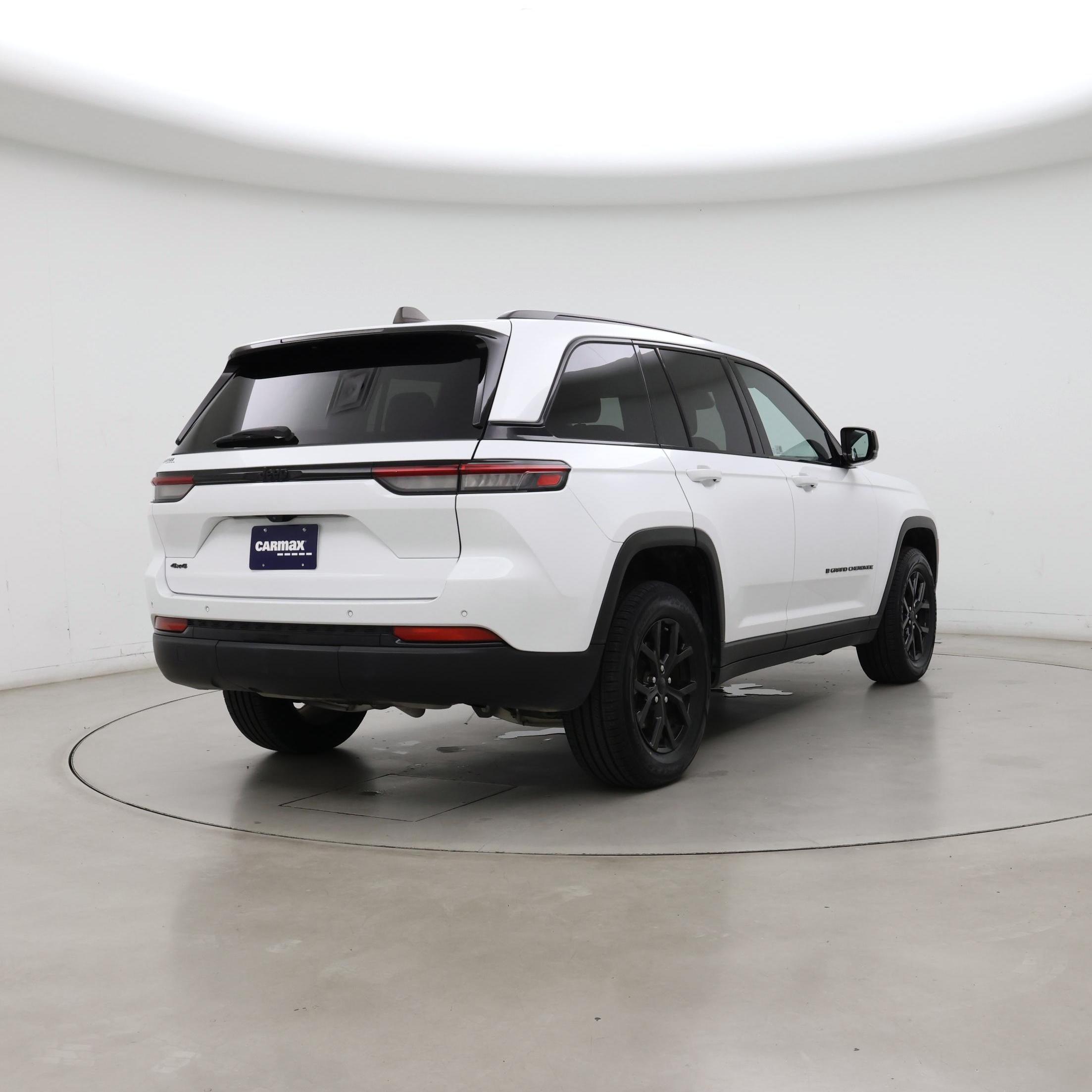 Thumbnail: 2024 Jeep Grand Cherokee - 8