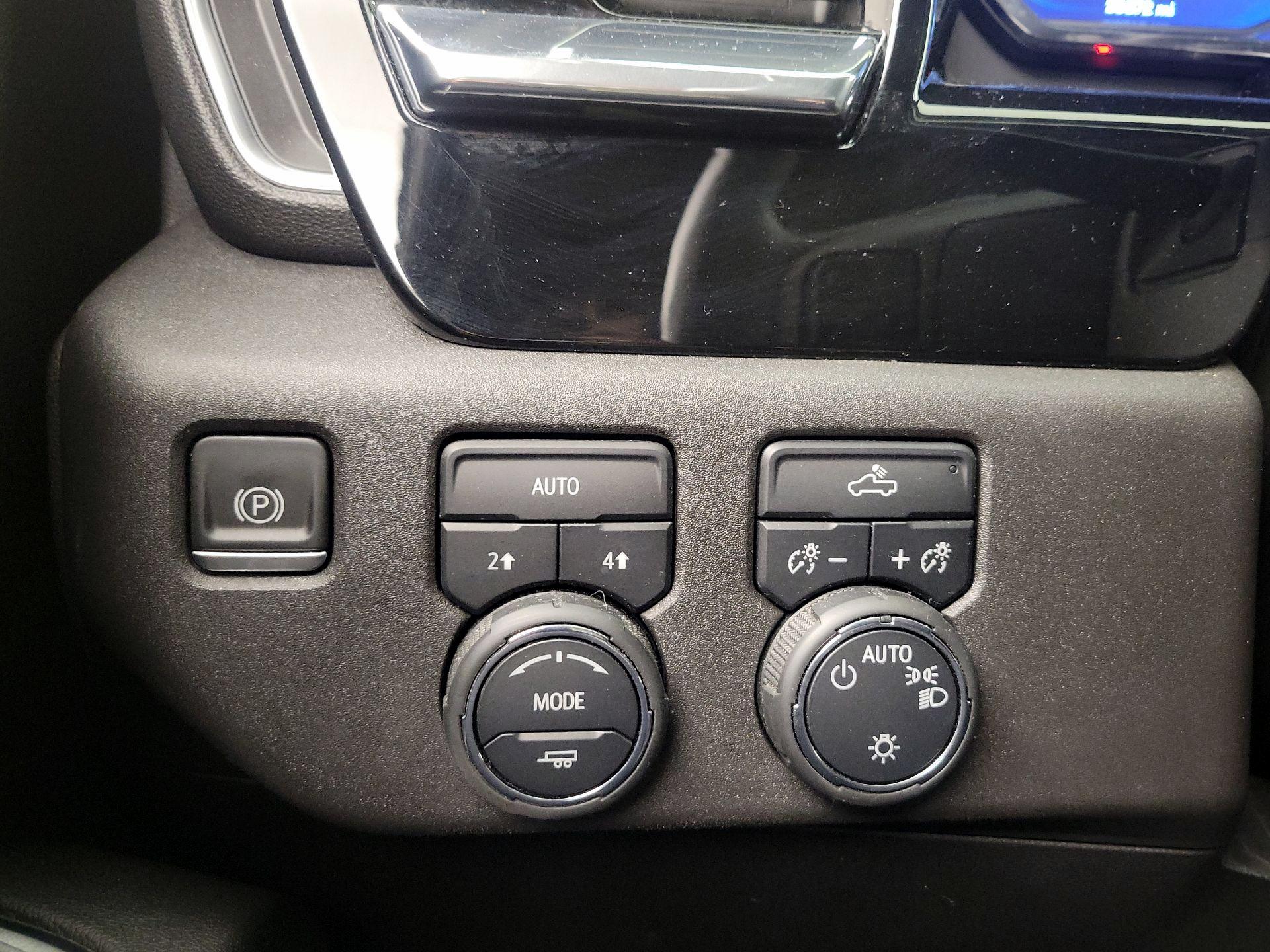 Thumbnail: 2023 Chevrolet Silverado 1500 - 13