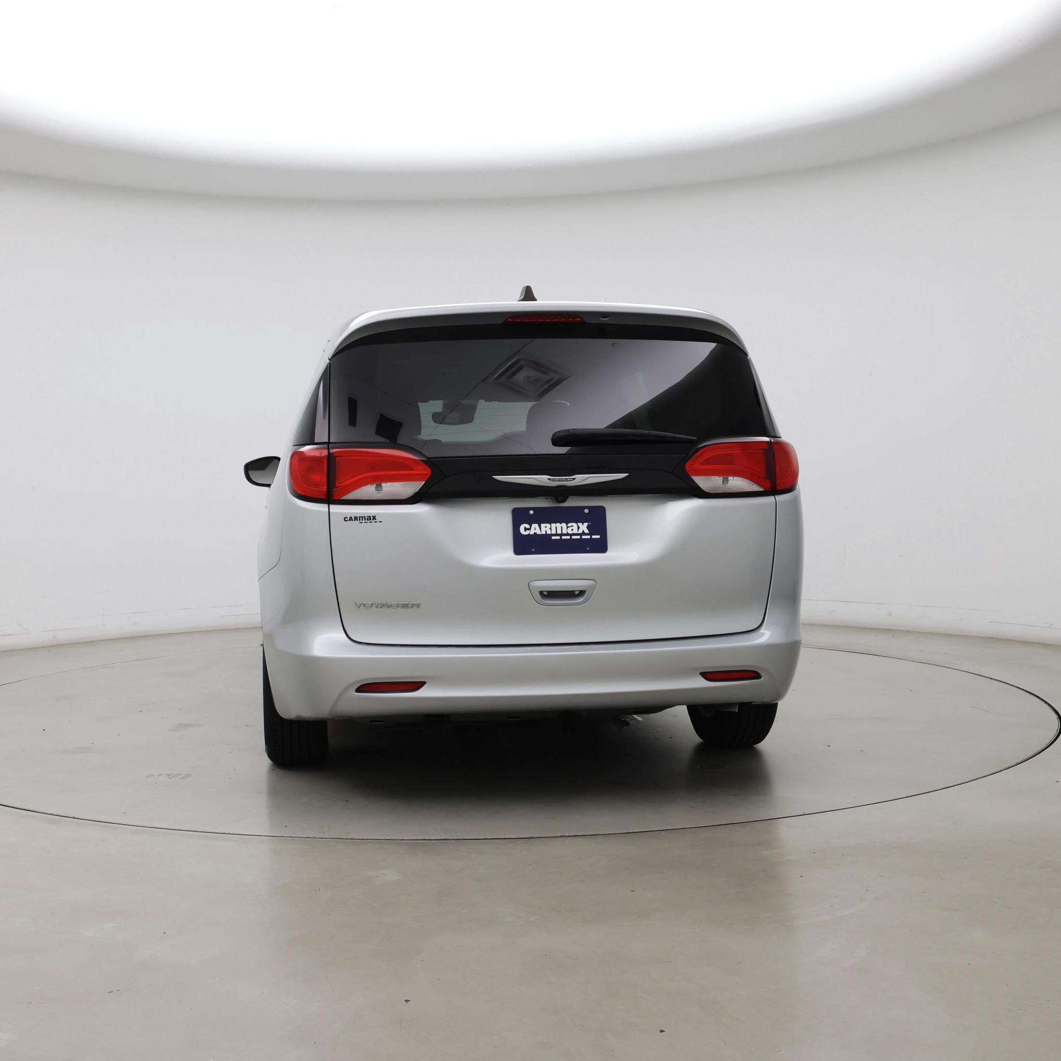 Thumbnail: 2023 Chrysler Voyager - 6