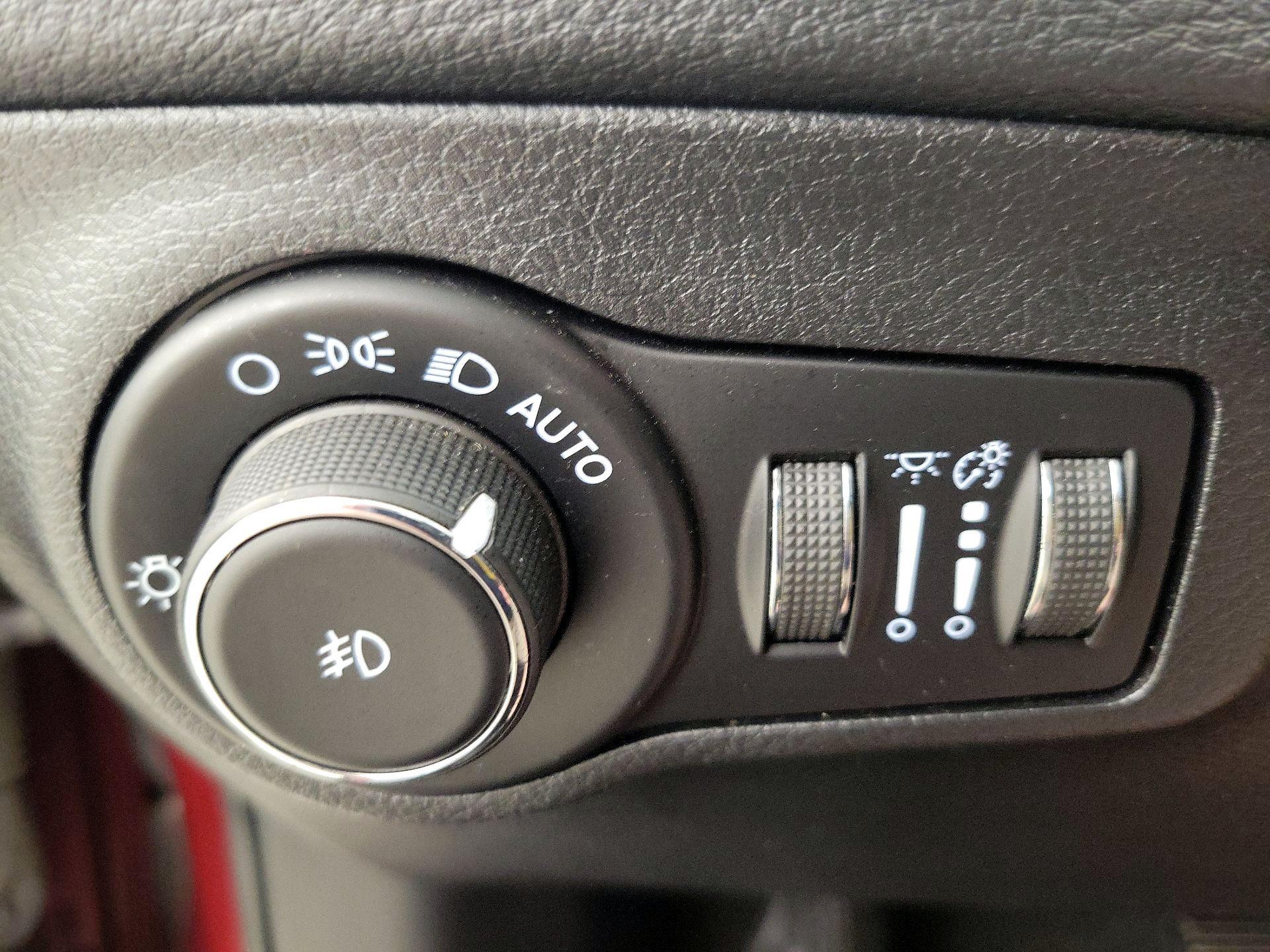 Thumbnail: 2021 Jeep Compass - 13