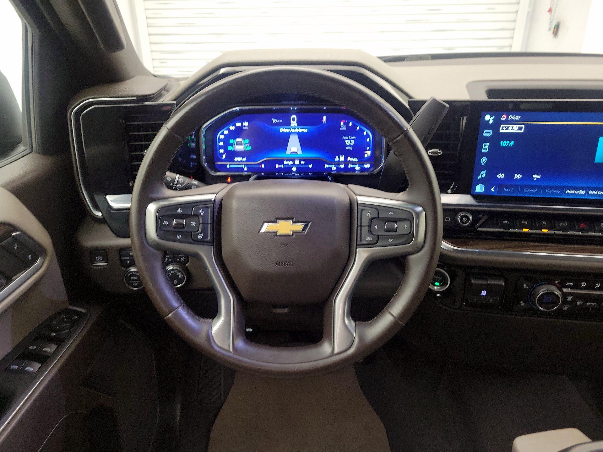 Thumbnail: 2023 Chevrolet Silverado 1500 - 10