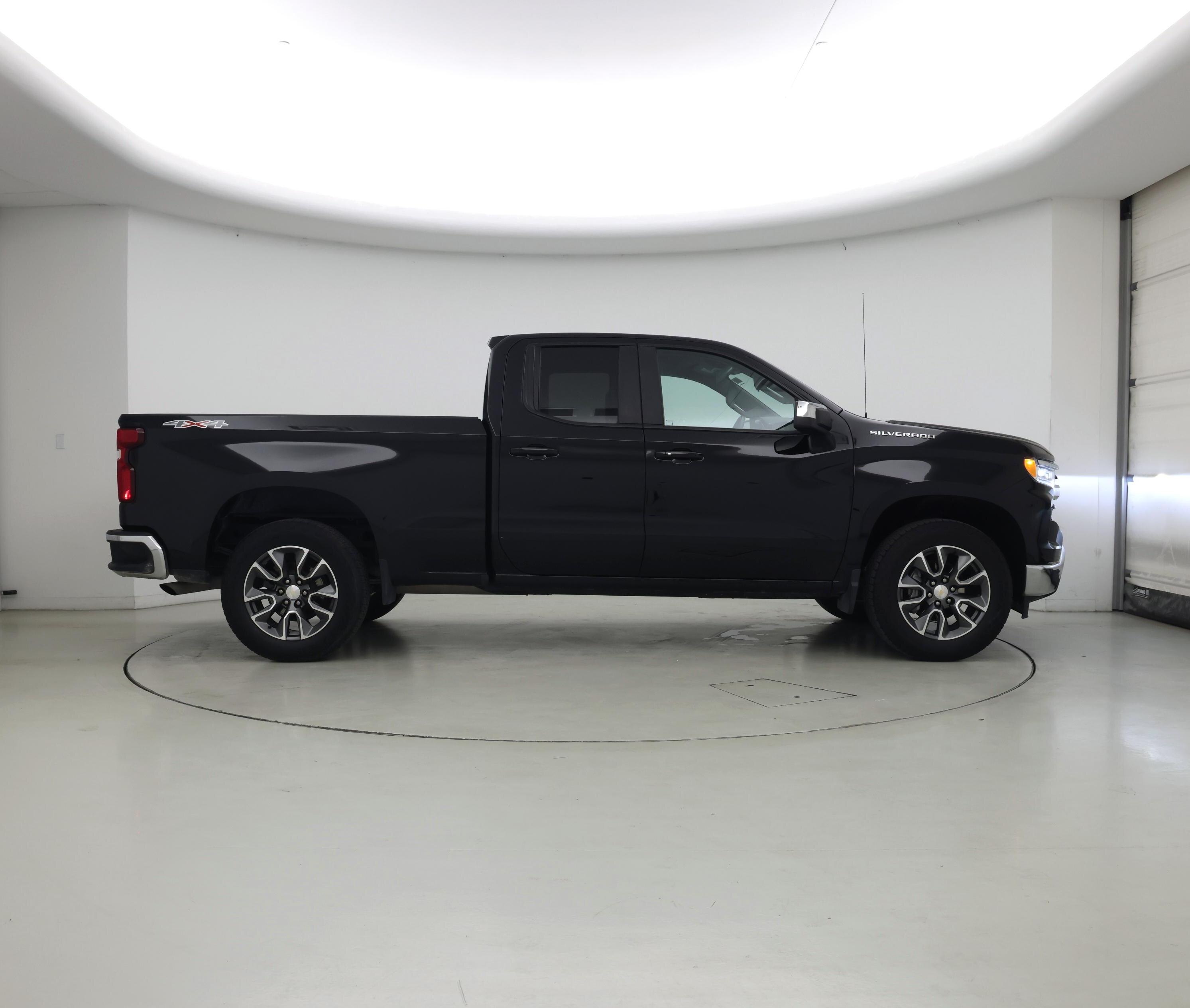 Thumbnail: 2023 Chevrolet Silverado 1500 - 7