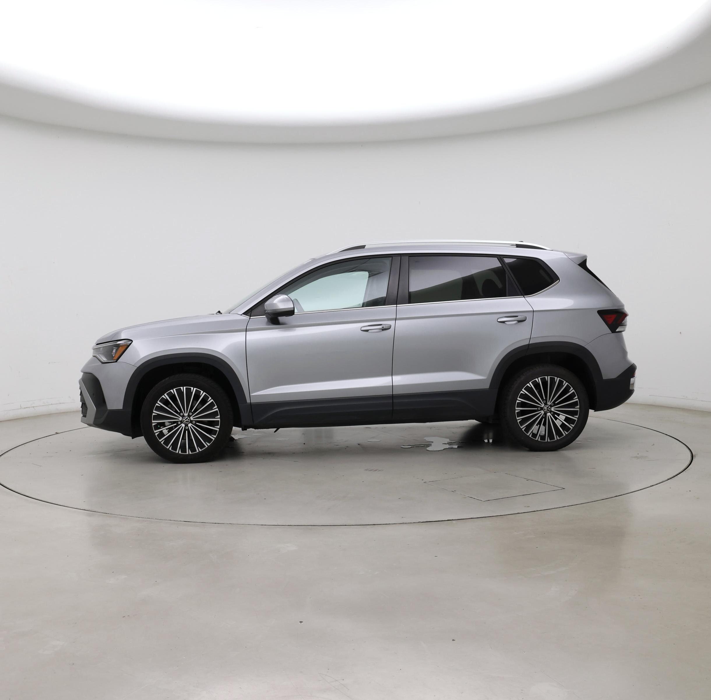 Thumbnail: 2025 Volkswagen Taos - 3