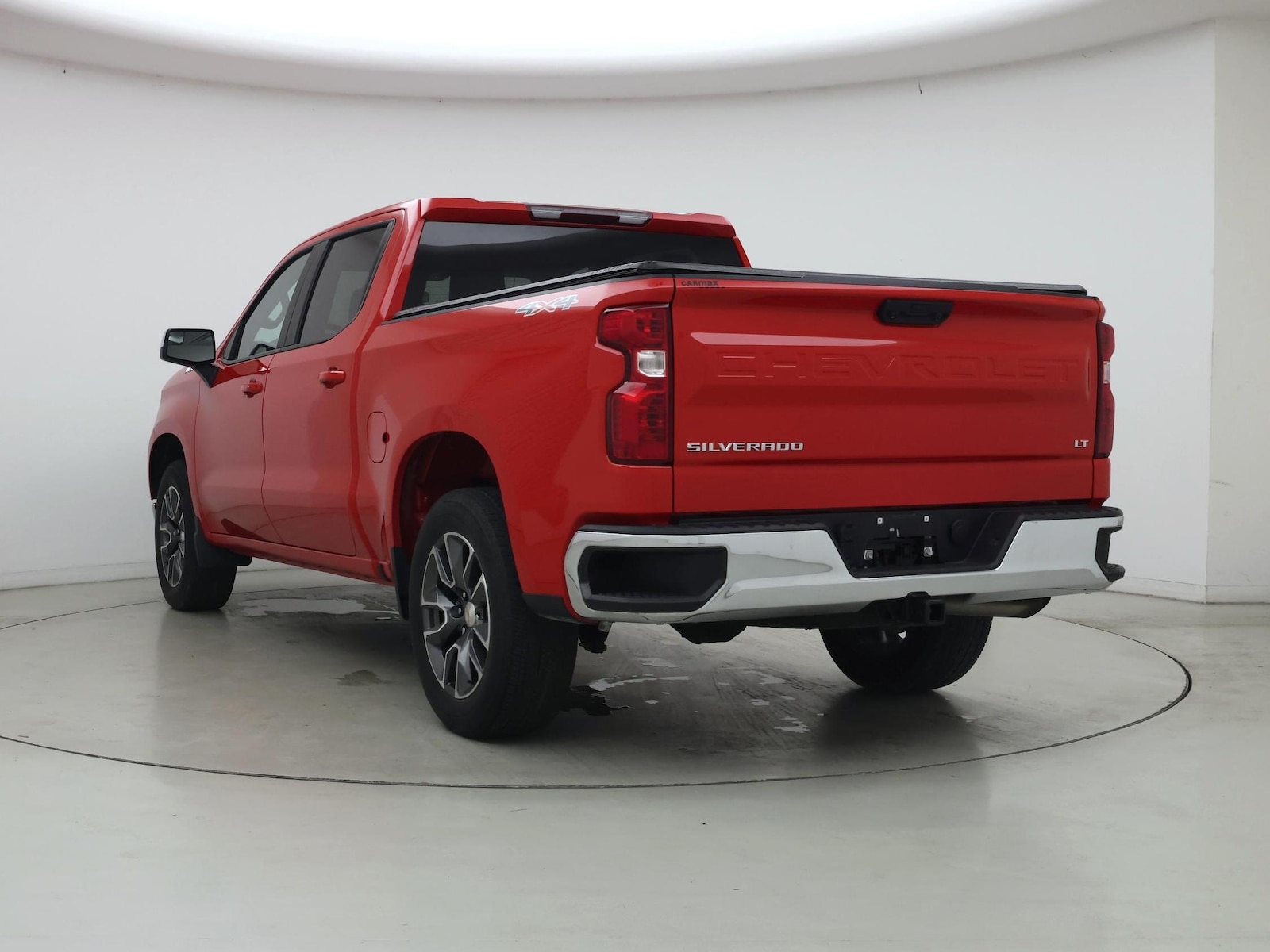 2023 Chevrolet Silverado 1500 LT - Photo 3