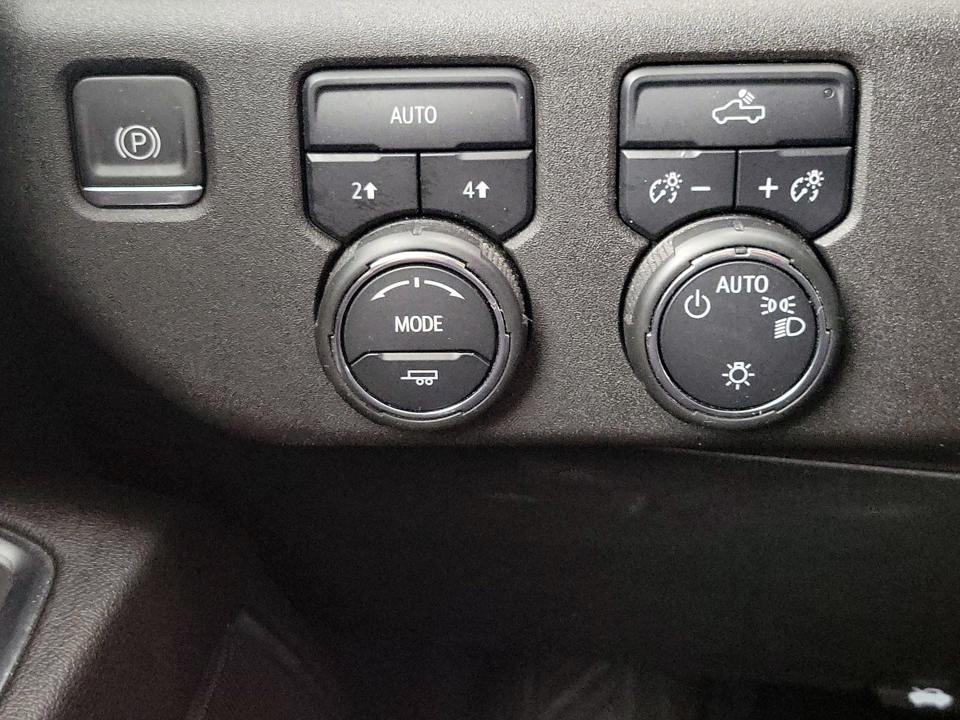 Thumbnail: 2023 Chevrolet Silverado 1500 - 13