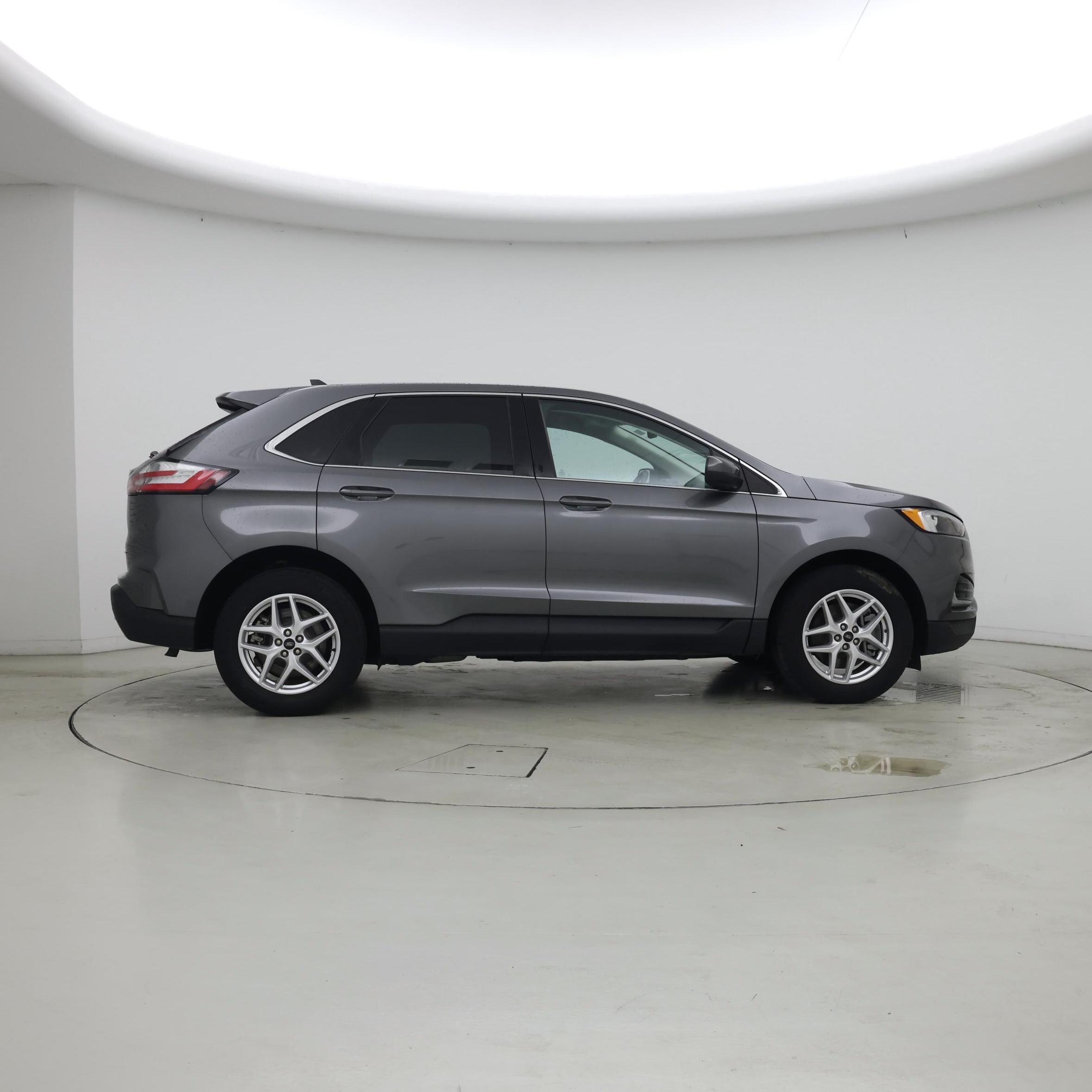 Thumbnail: 2023 Ford Edge - 7