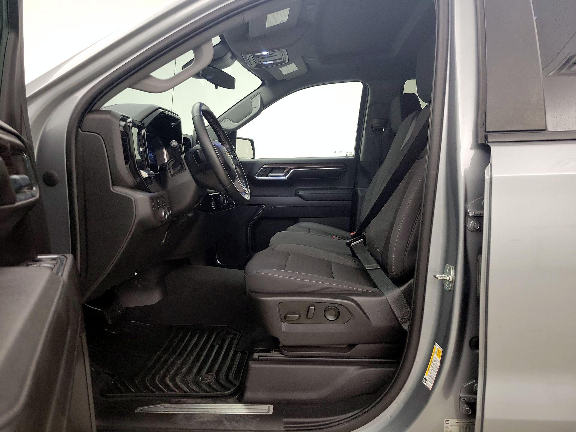 Thumbnail: 2023 Chevrolet Silverado 1500 - 11