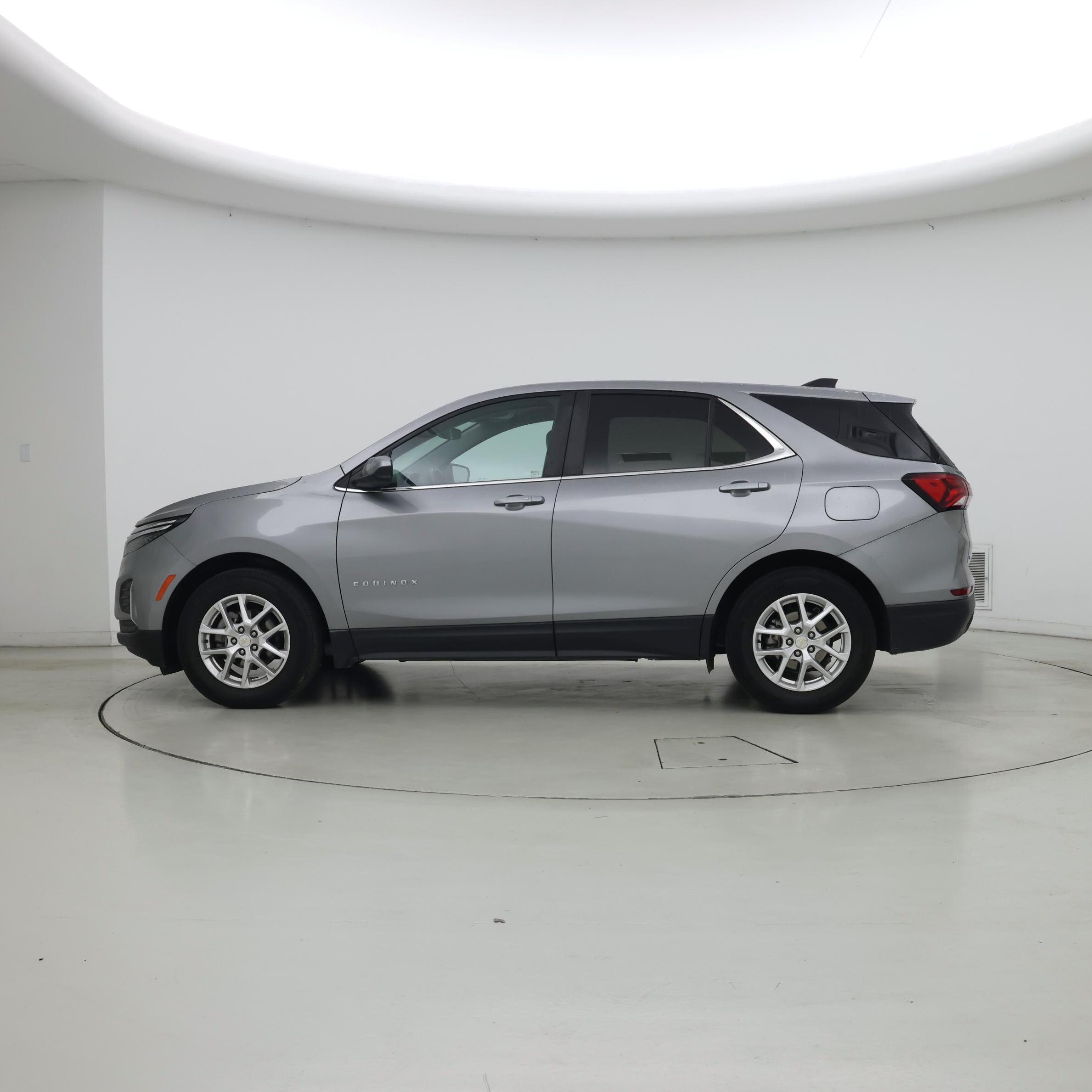 Thumbnail: 2024 Chevrolet Equinox - 3