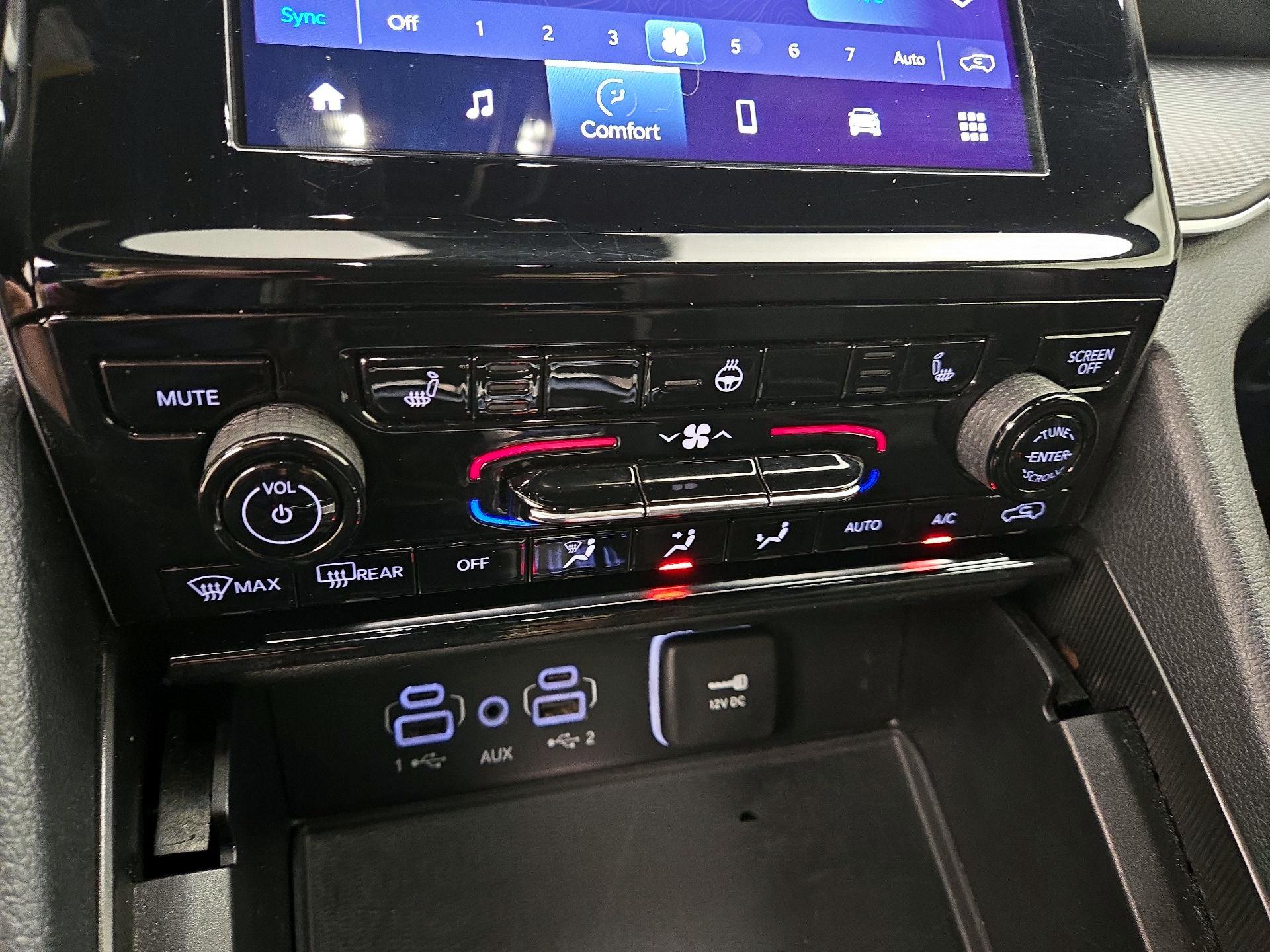 Thumbnail: 2024 Jeep Grand Cherokee - 16
