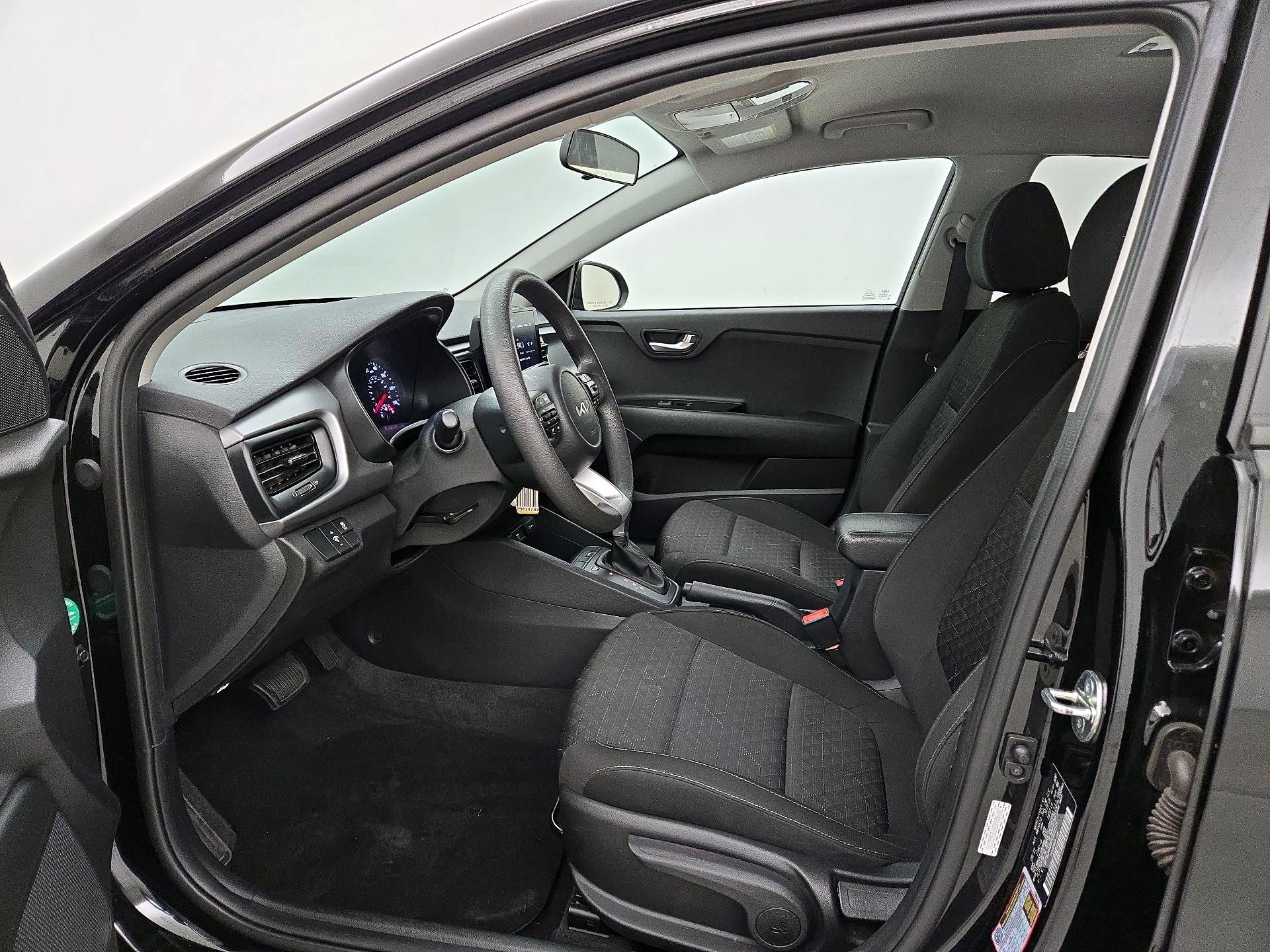 Thumbnail: 2023 Kia Rio - 11