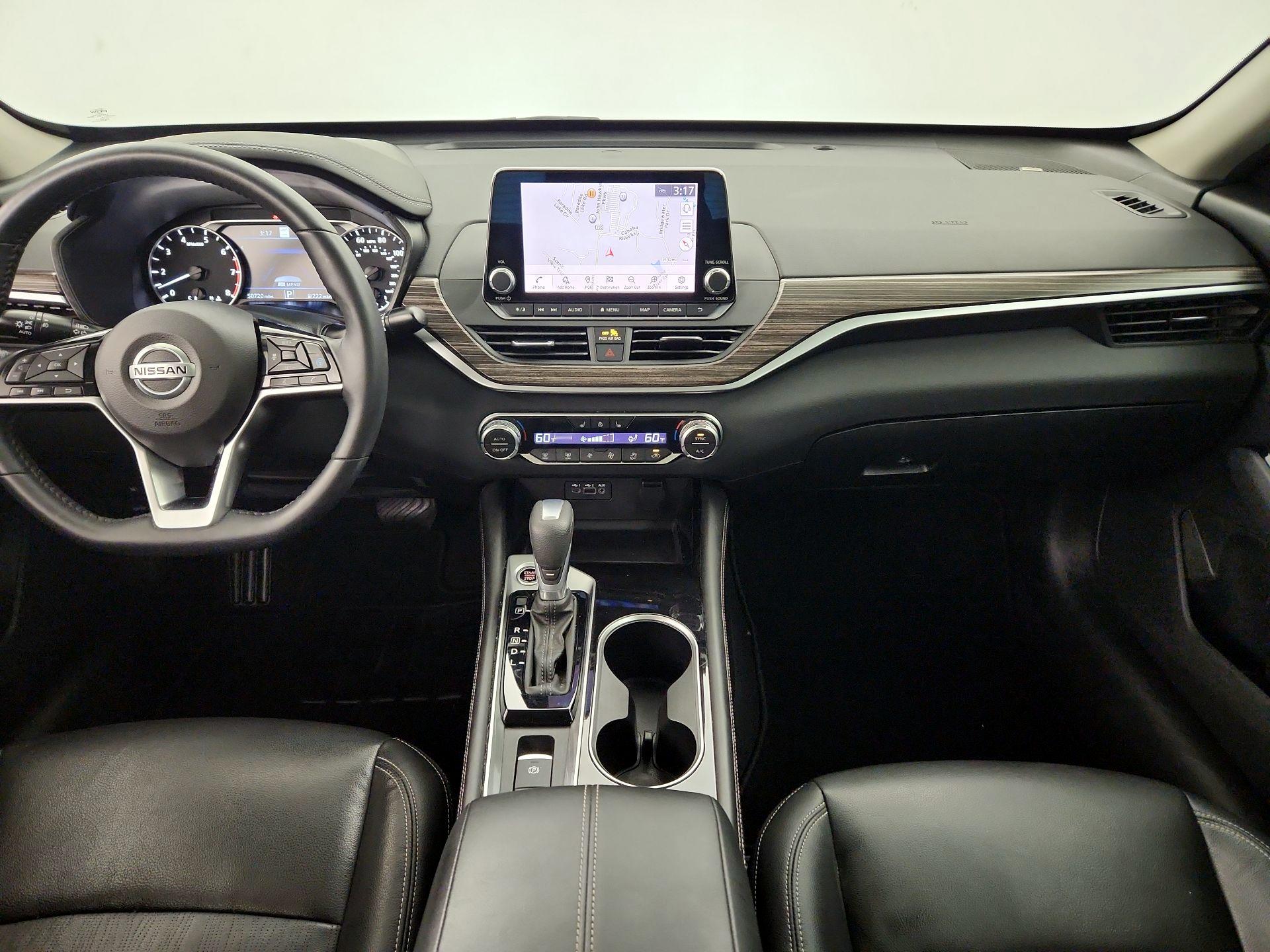 Thumbnail: 2020 Nissan Altima - 9