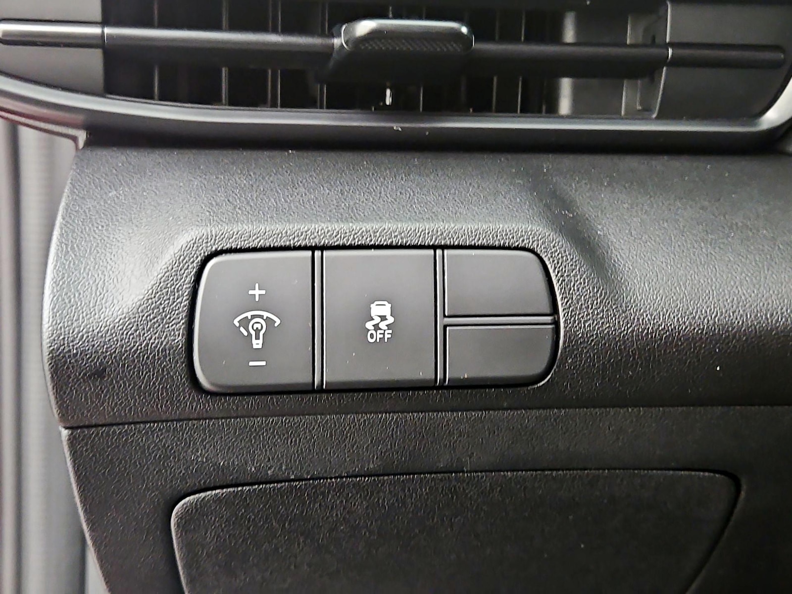2026 Hyundai Elantra SEL Sport - Photo 14