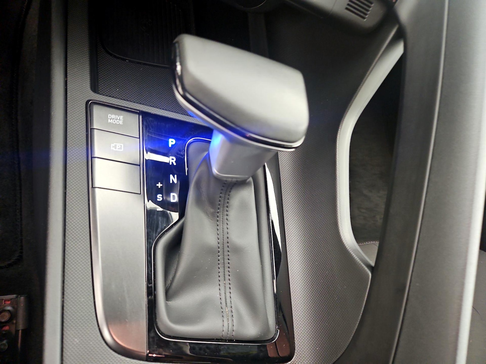 2026 Hyundai Elantra SEL Sport - Photo 18