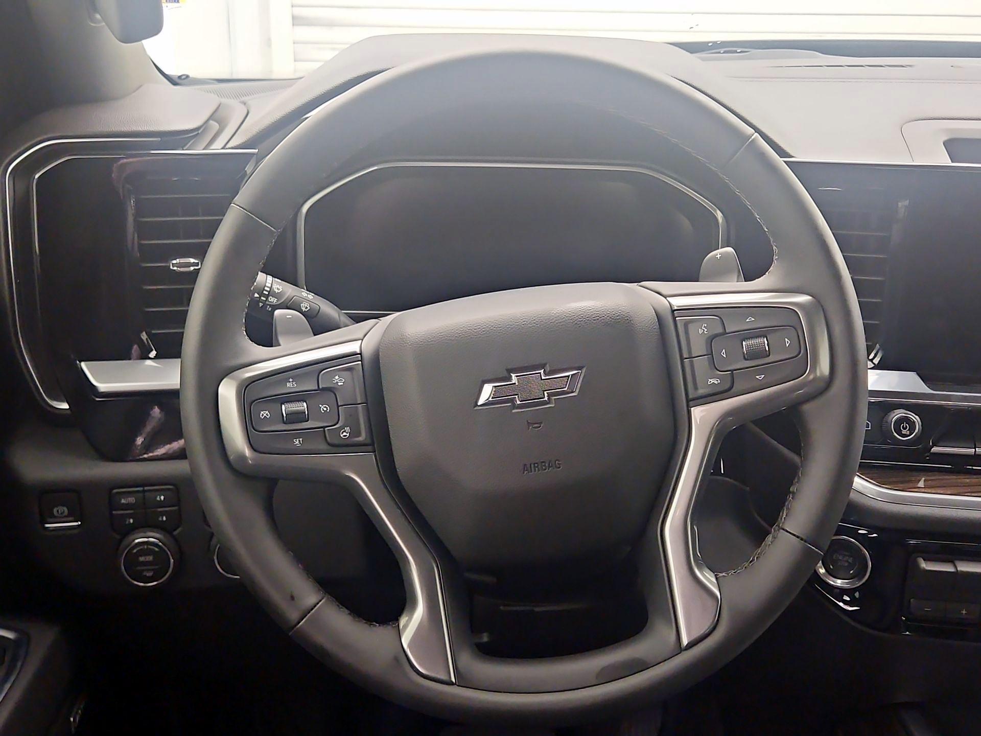 Thumbnail: 2026 Chevrolet Silverado 1500 - 10