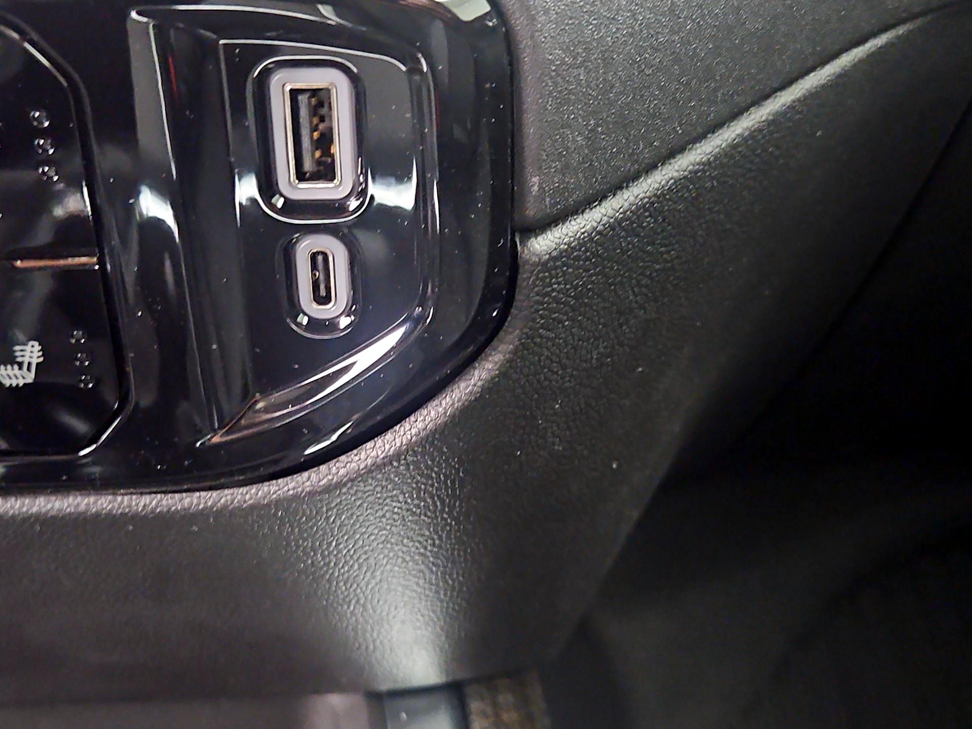 Thumbnail: 2026 Chevrolet Silverado 1500 - 19