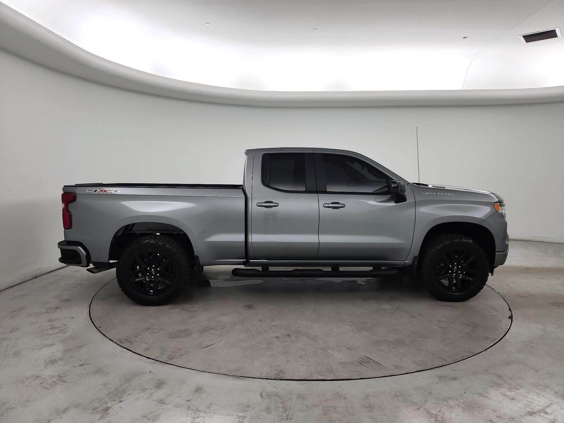 Thumbnail: 2026 Chevrolet Silverado 1500 - 4
