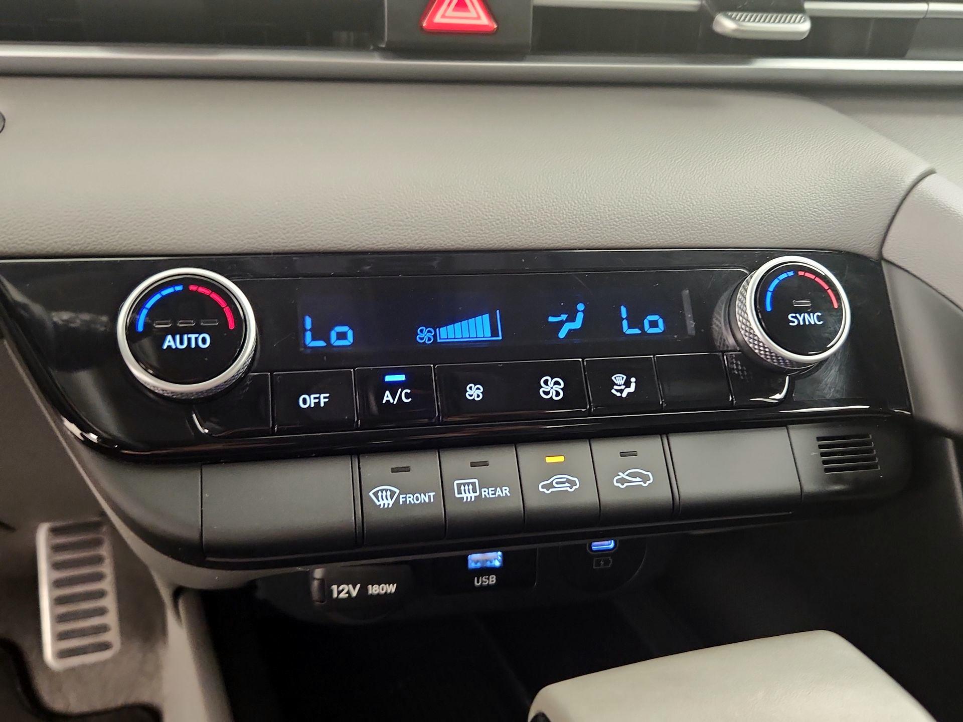 Thumbnail: 2025 Hyundai Elantra - 16