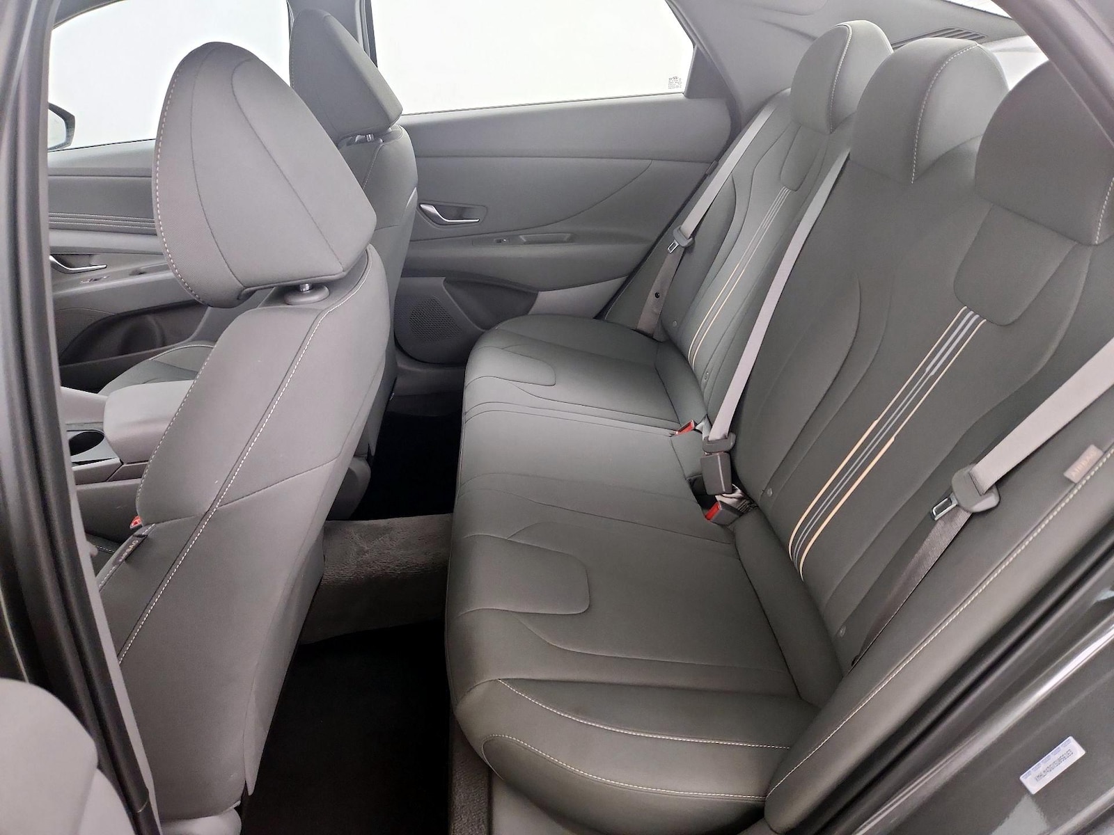 2025 Hyundai Elantra SEL - Photo 20