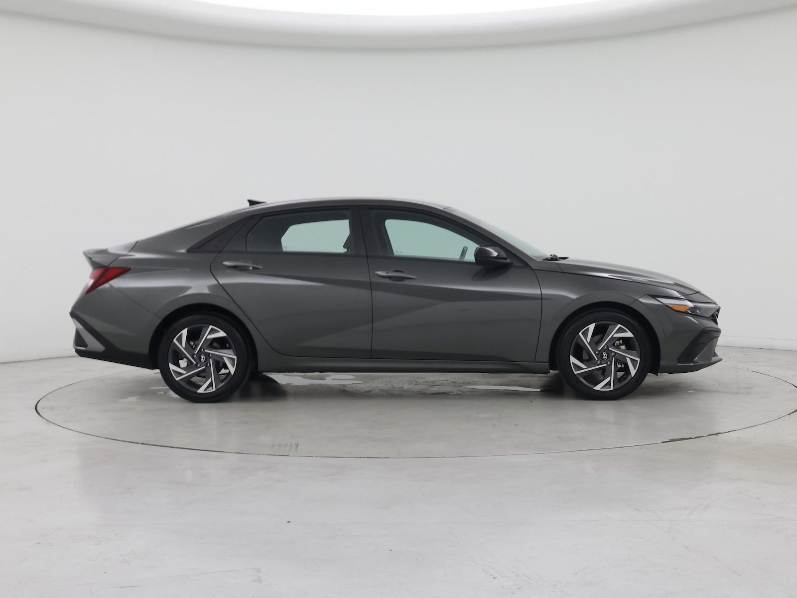 2025 Hyundai Elantra SEL - Photo 8