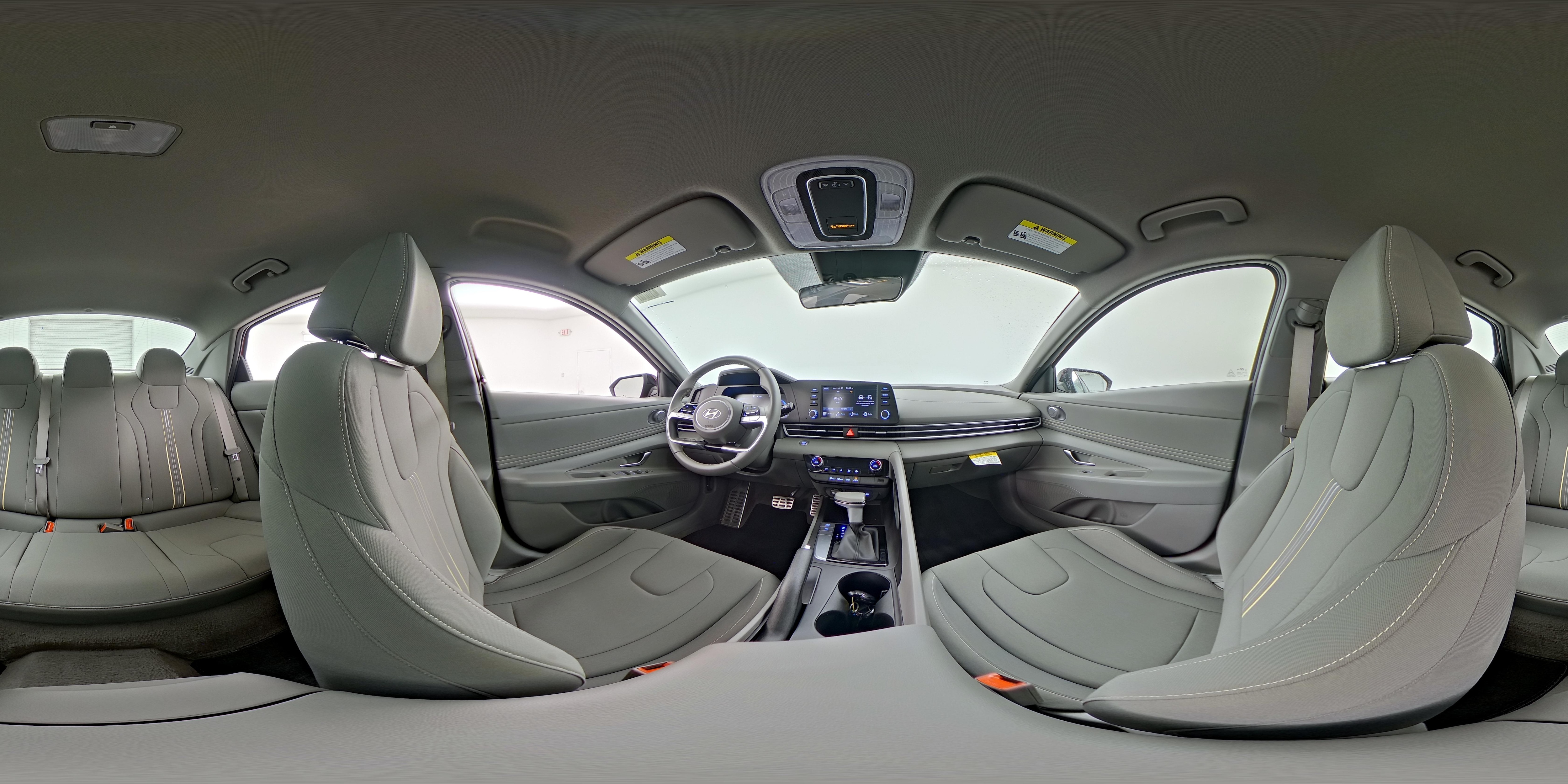 2025 Hyundai Elantra SEL - Photo 24