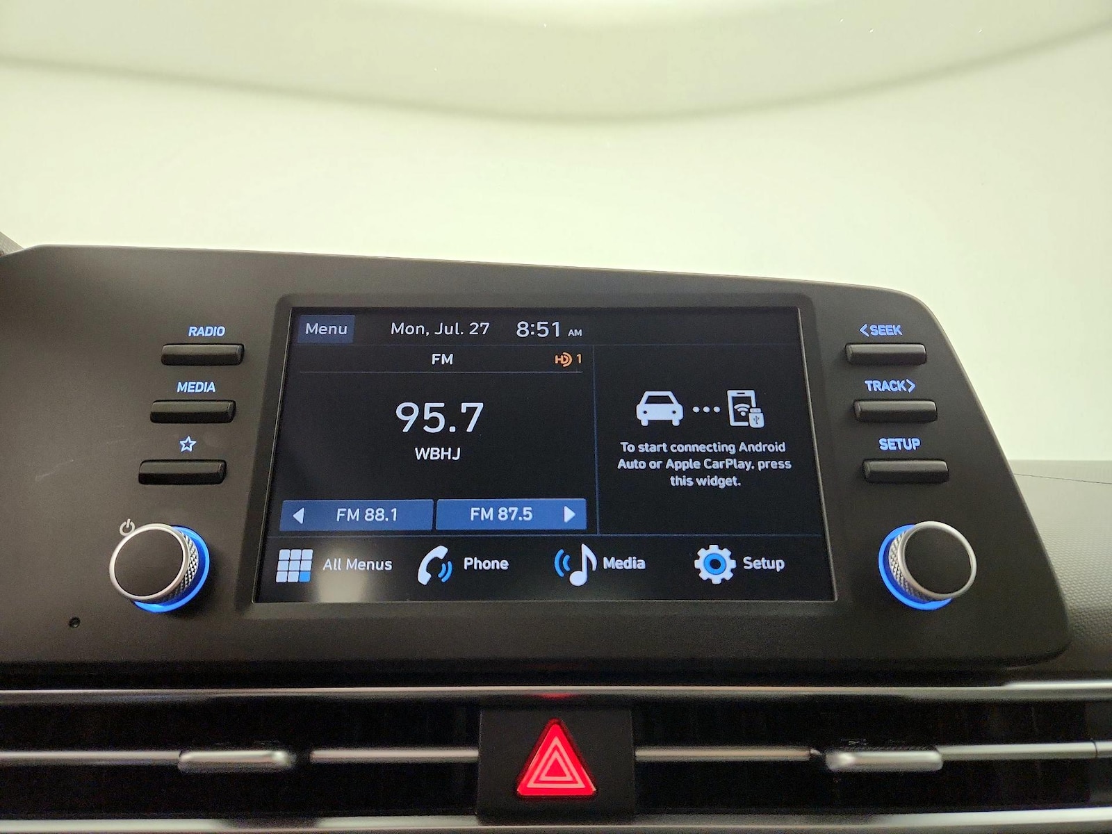 2025 Hyundai Elantra SEL - Photo 16