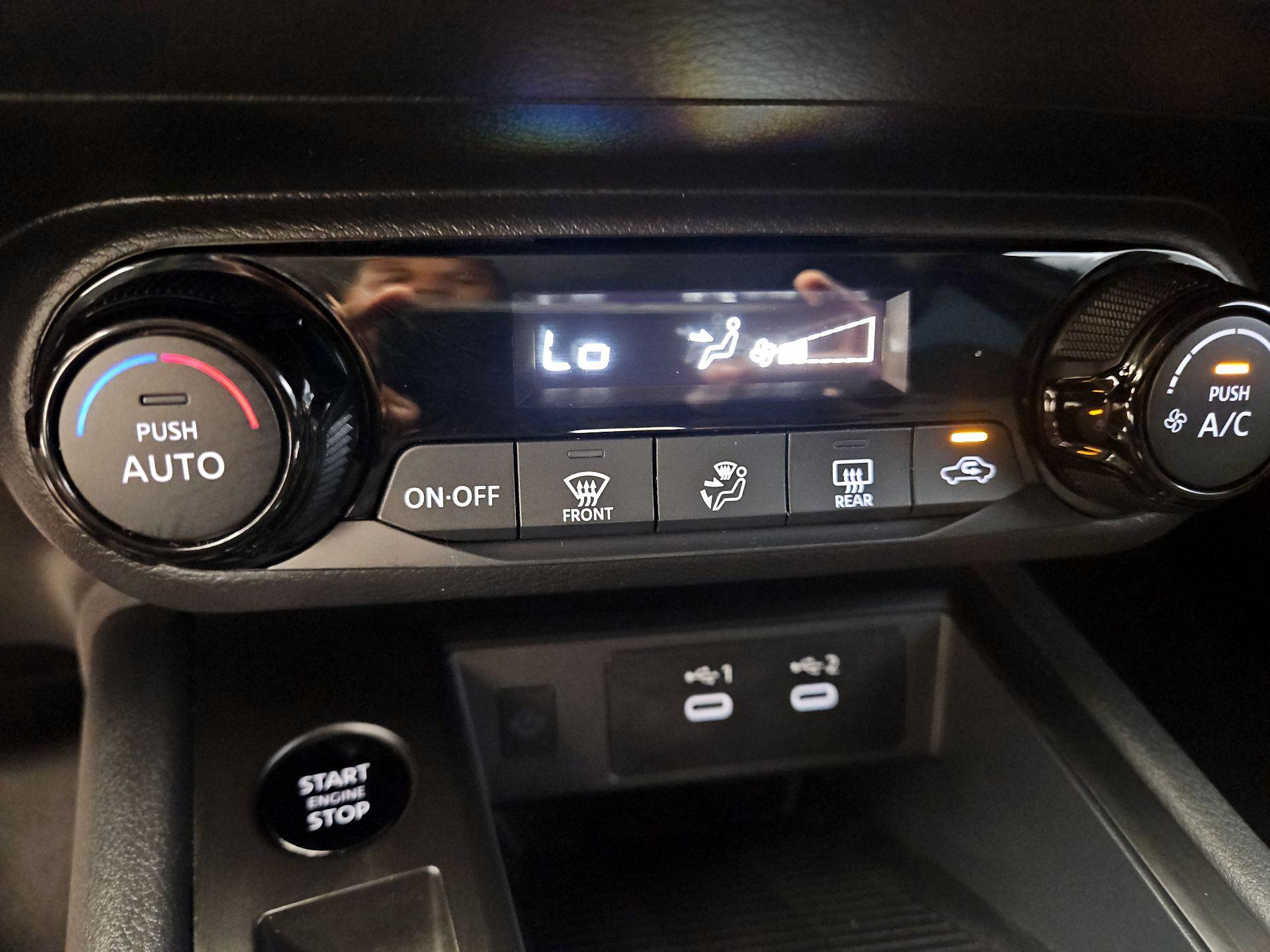 Thumbnail: 2026 Nissan Kicks - 16