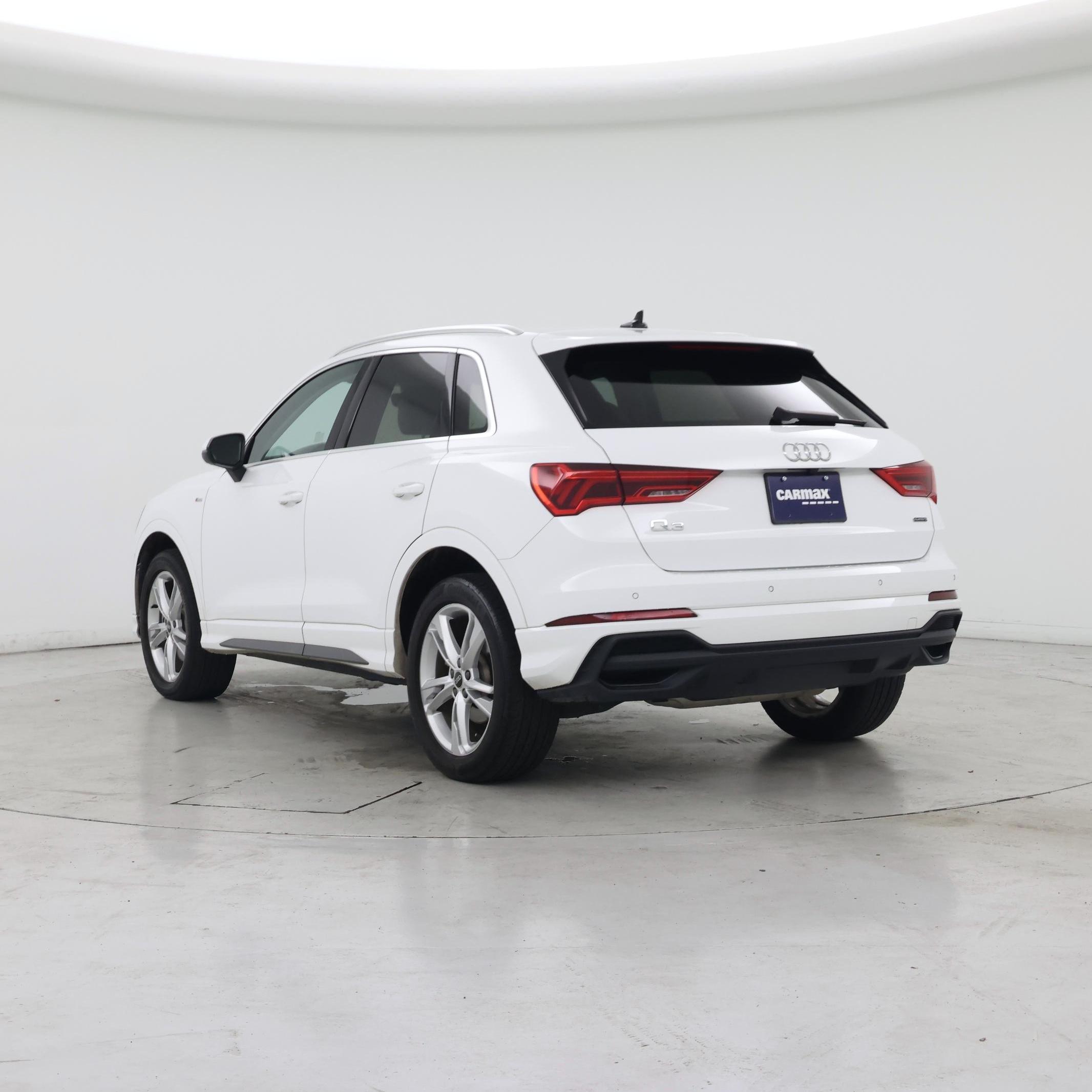 Thumbnail: 2024 Audi Q3 - 2