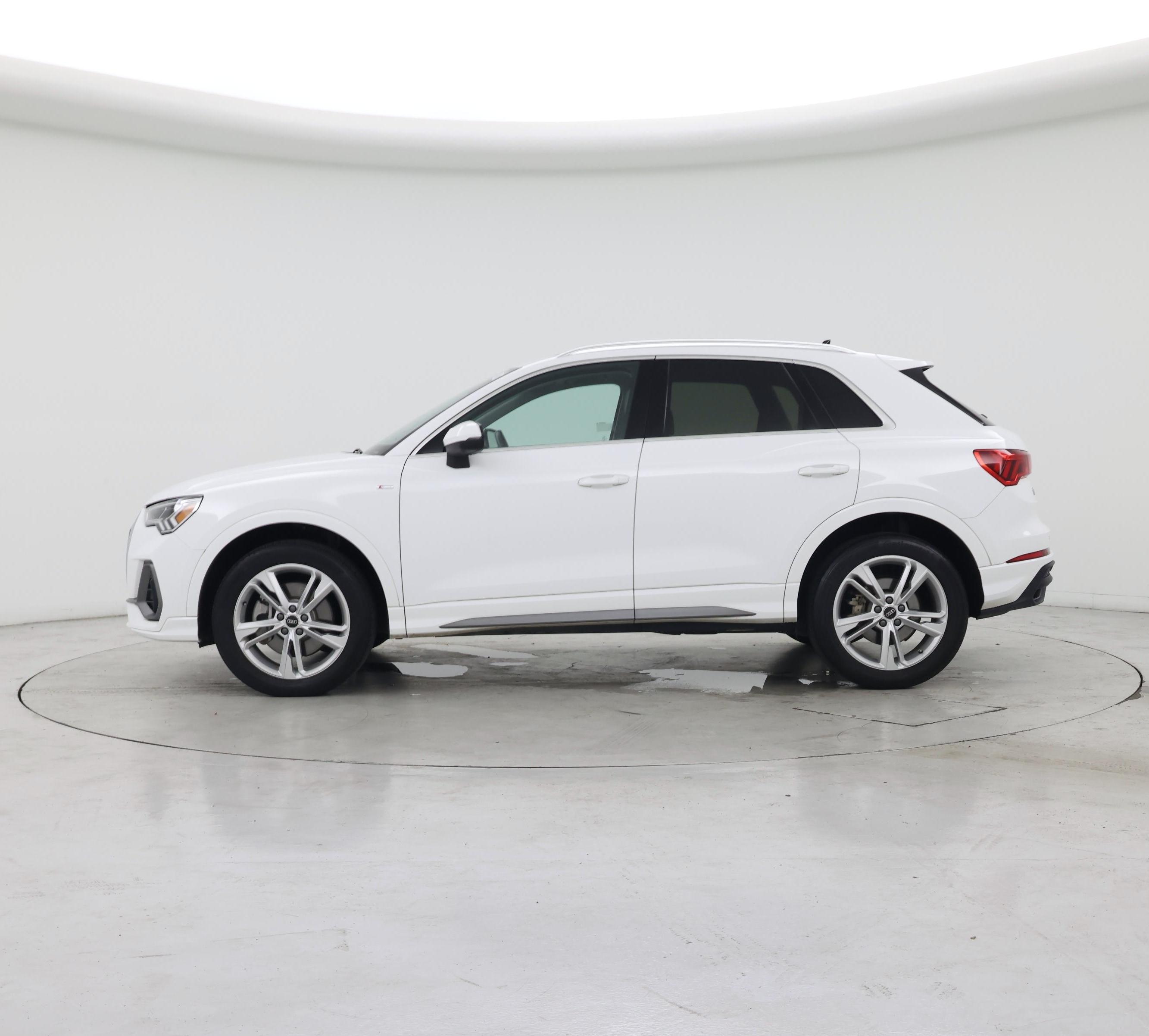 Thumbnail: 2024 Audi Q3 - 3