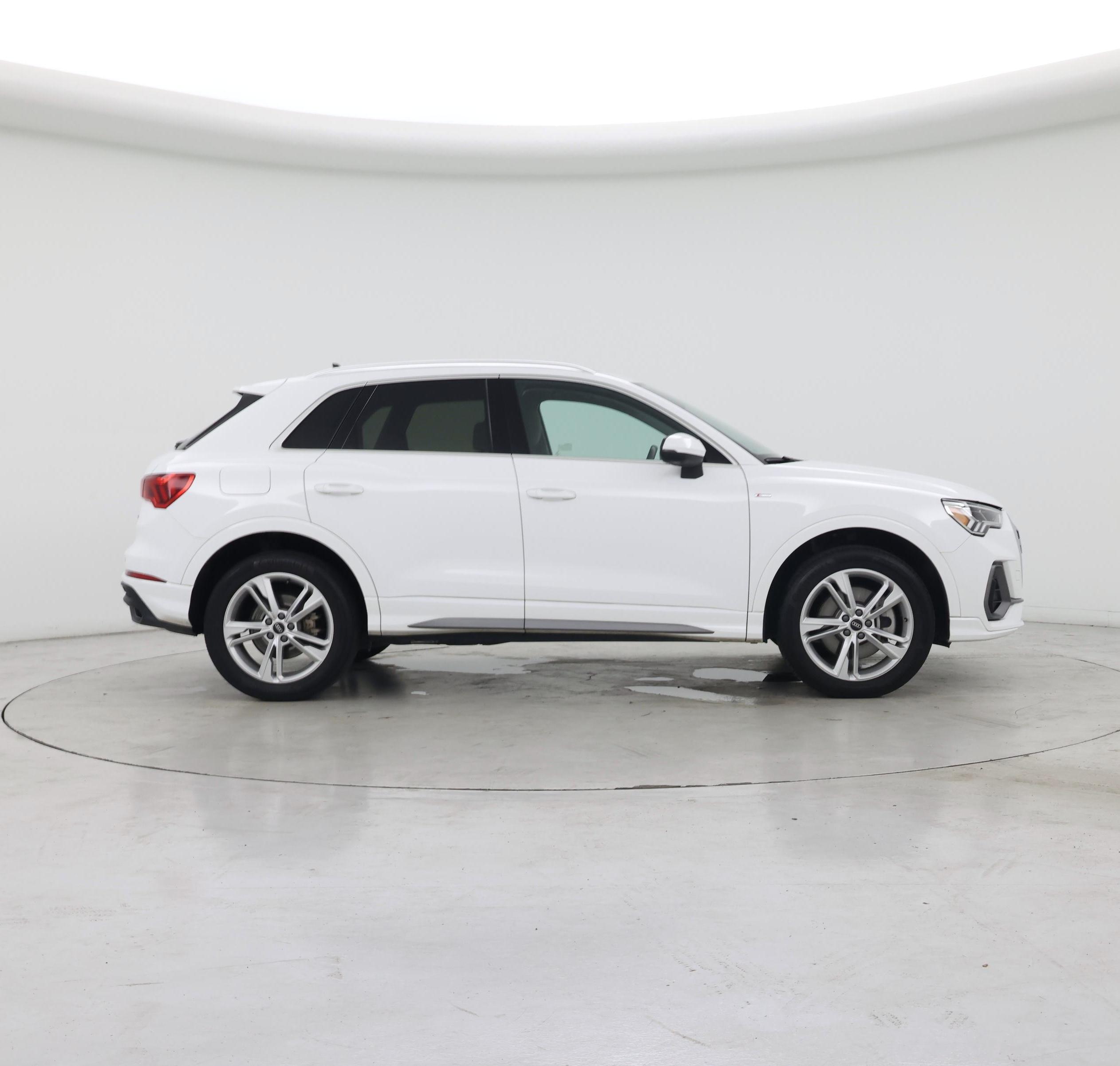 Thumbnail: 2024 Audi Q3 - 7