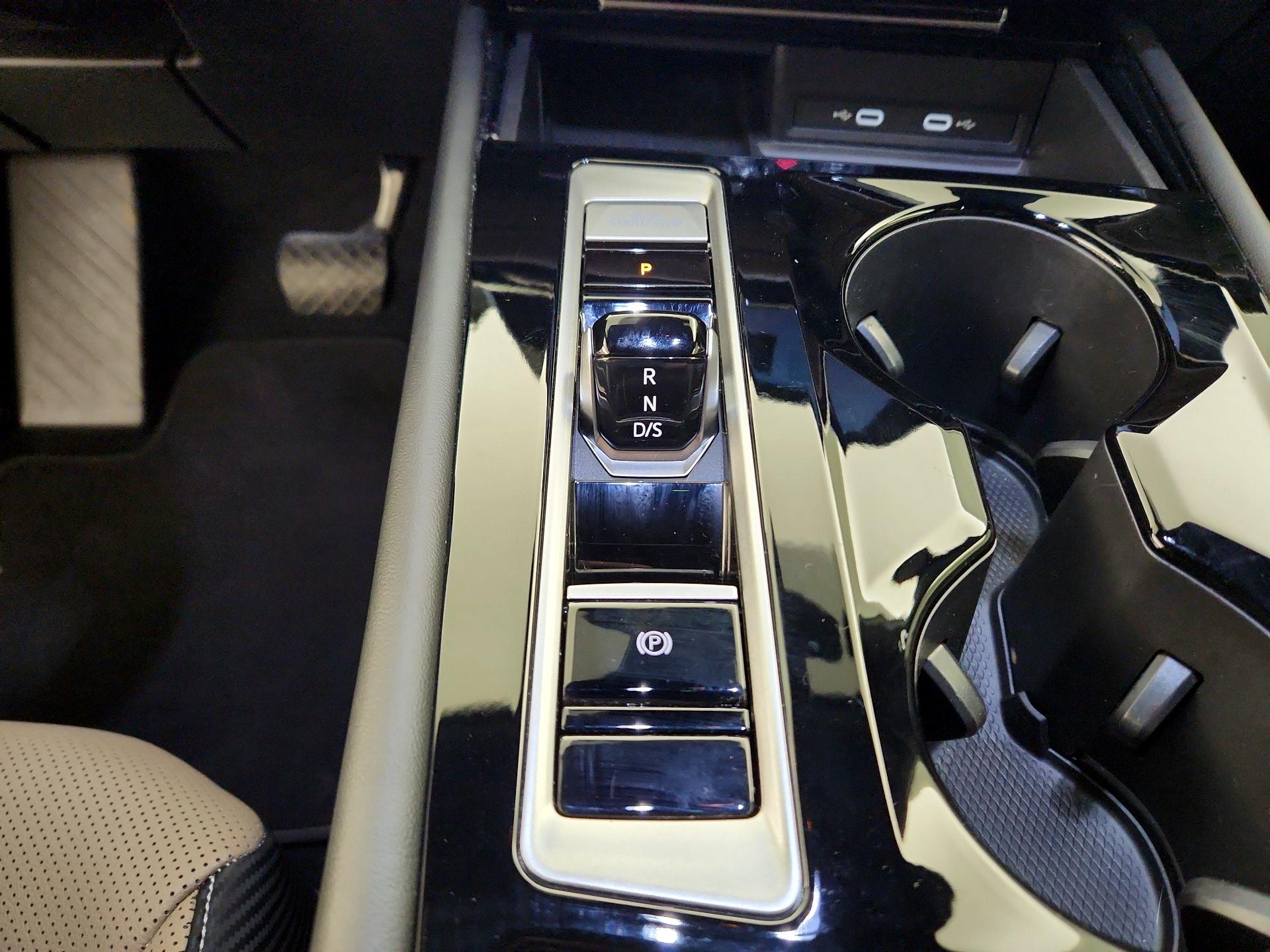 Thumbnail: 2024 Volkswagen Atlas - 17