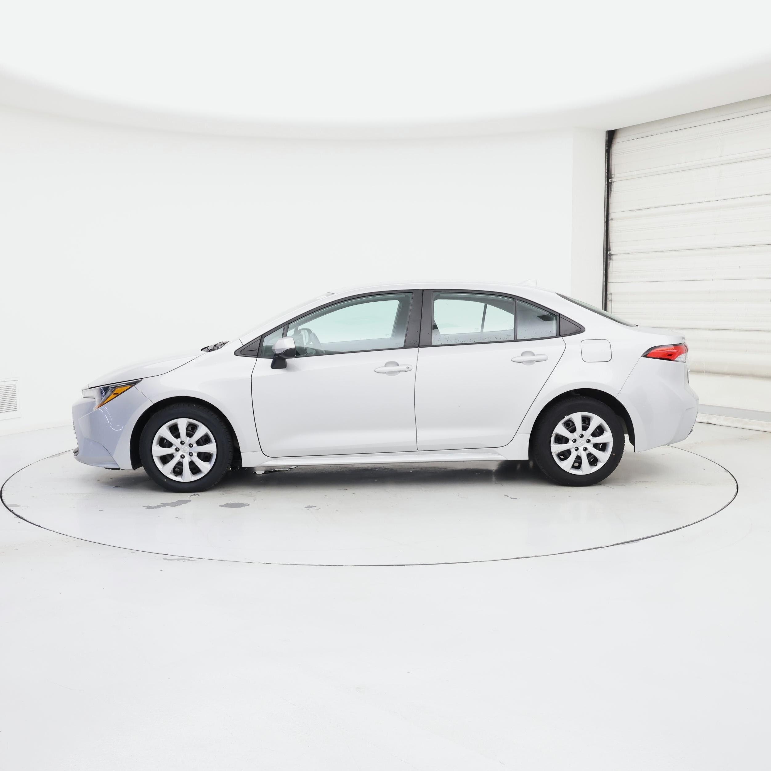 Thumbnail: 2024 Toyota Corolla - 3