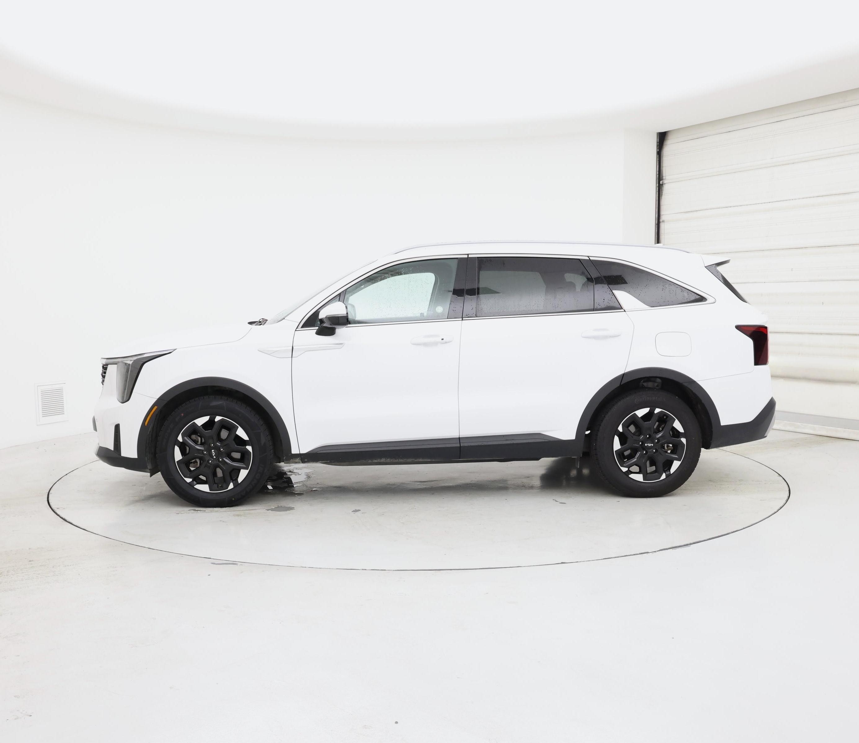 Thumbnail: 2024 Kia Sorento - 3