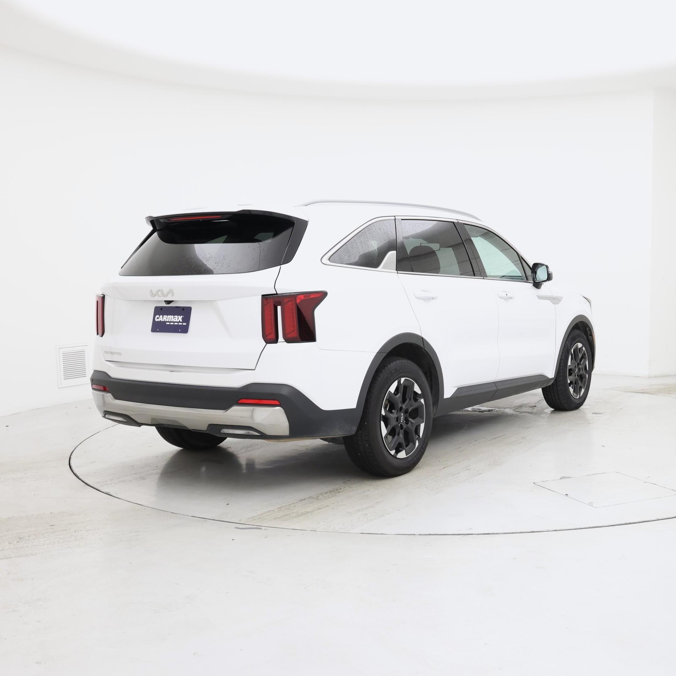 Thumbnail: 2024 Kia Sorento - 8