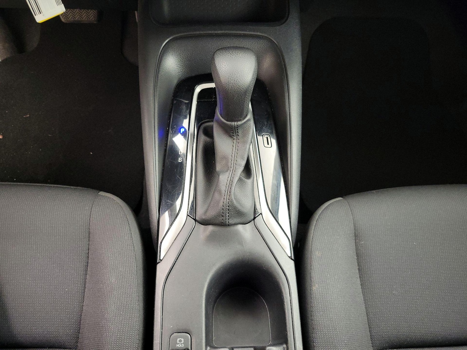 2024 Toyota Corolla LE - Photo 18