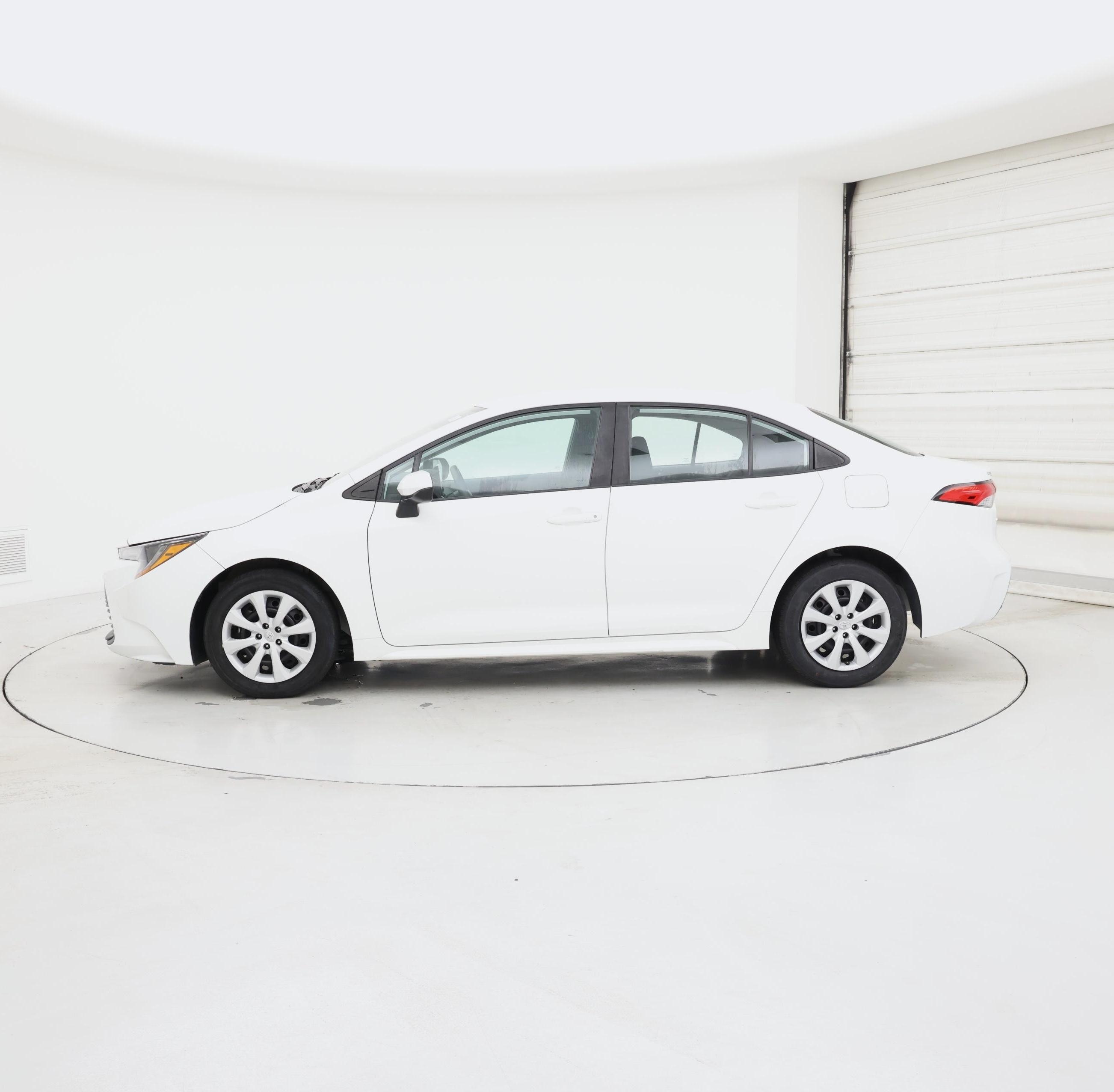 Thumbnail: 2024 Toyota Corolla - 3