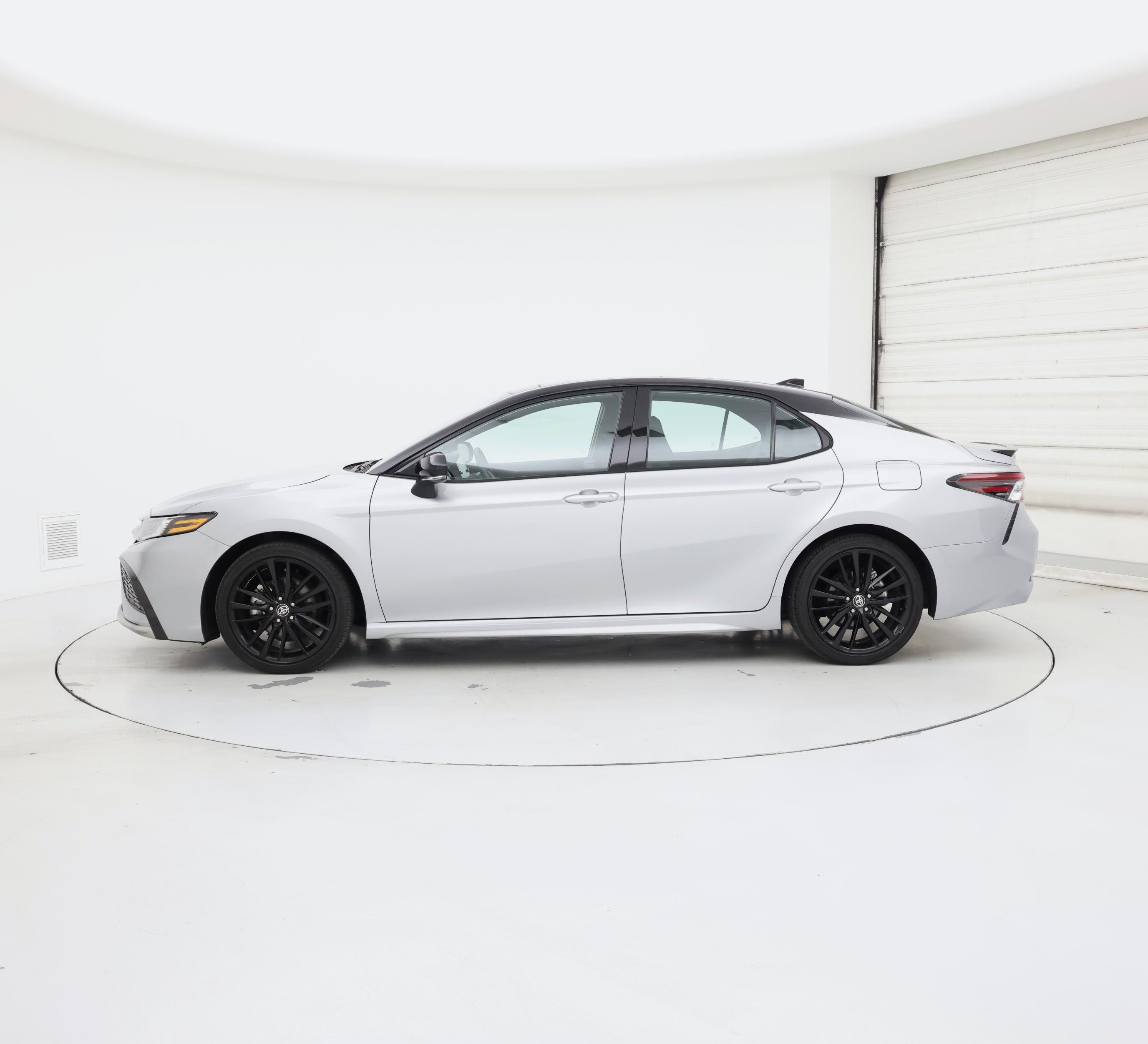 Thumbnail: 2024 Toyota Camry - 3
