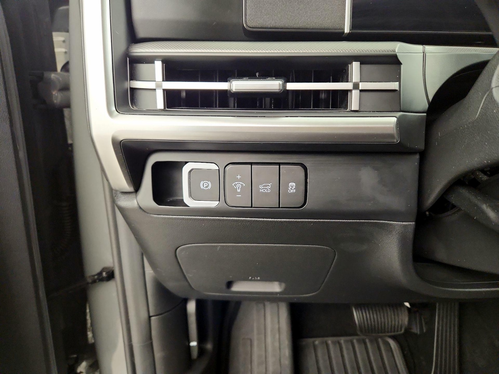 2025 Hyundai Santa Fe SEL - Photo 12