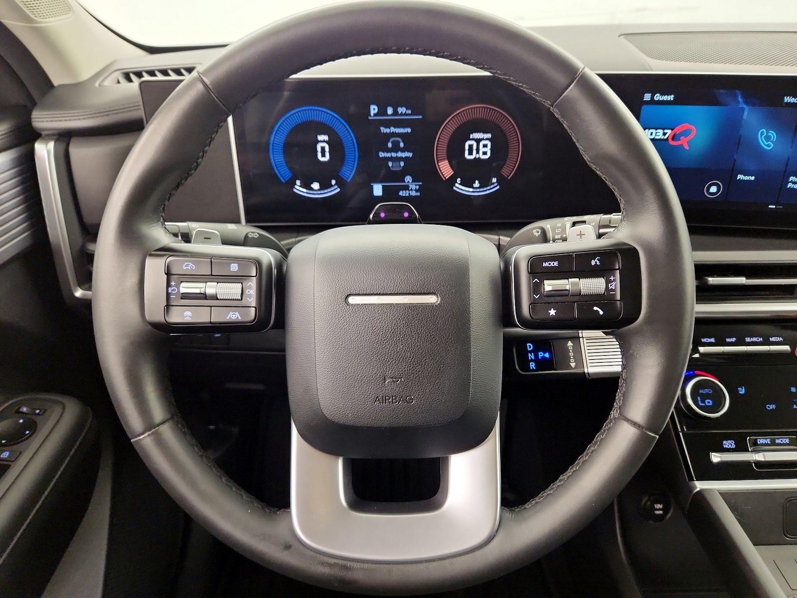 2025 Hyundai Santa Fe SEL - Photo 9