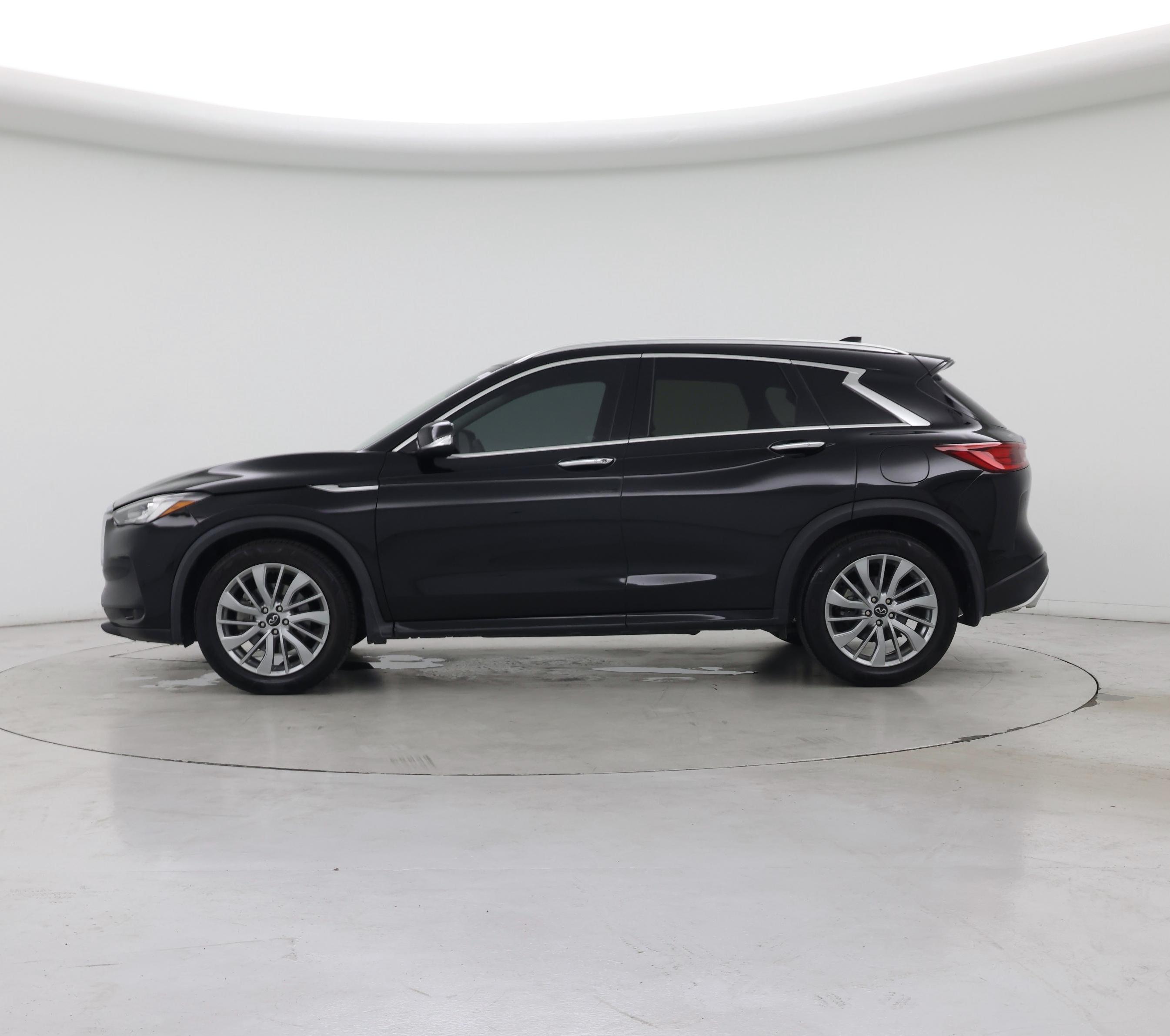 Thumbnail: 2023 INFINITI QX50 - 3