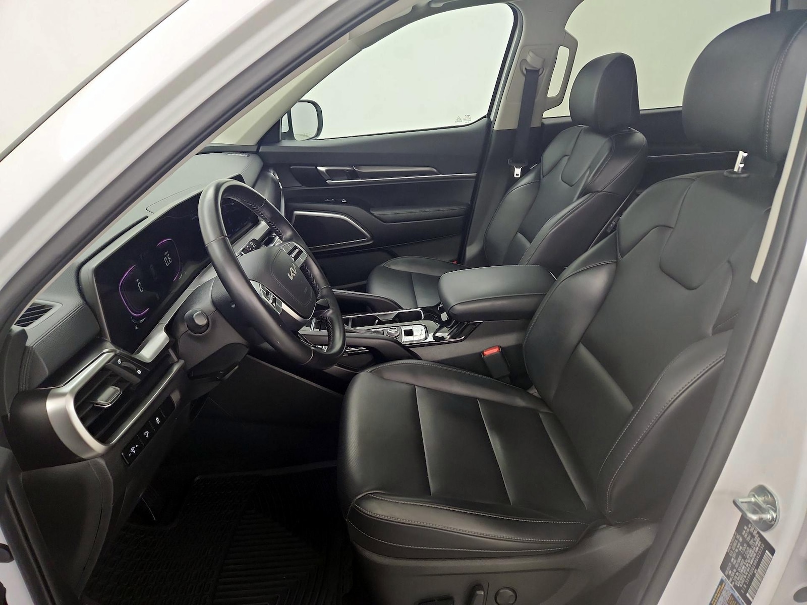 2024 Kia Telluride S - Photo 12