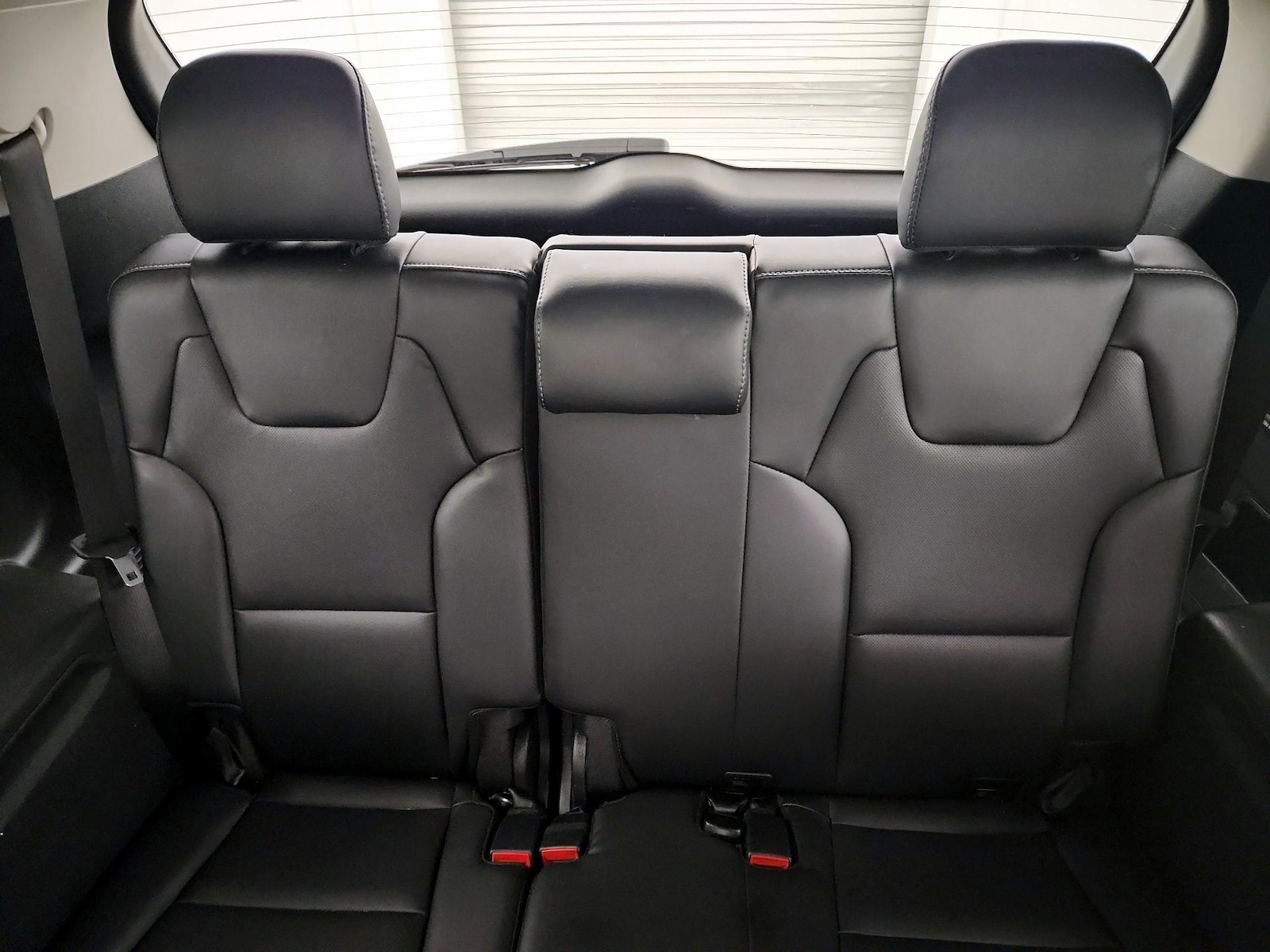 2024 Kia Telluride S - Photo 23