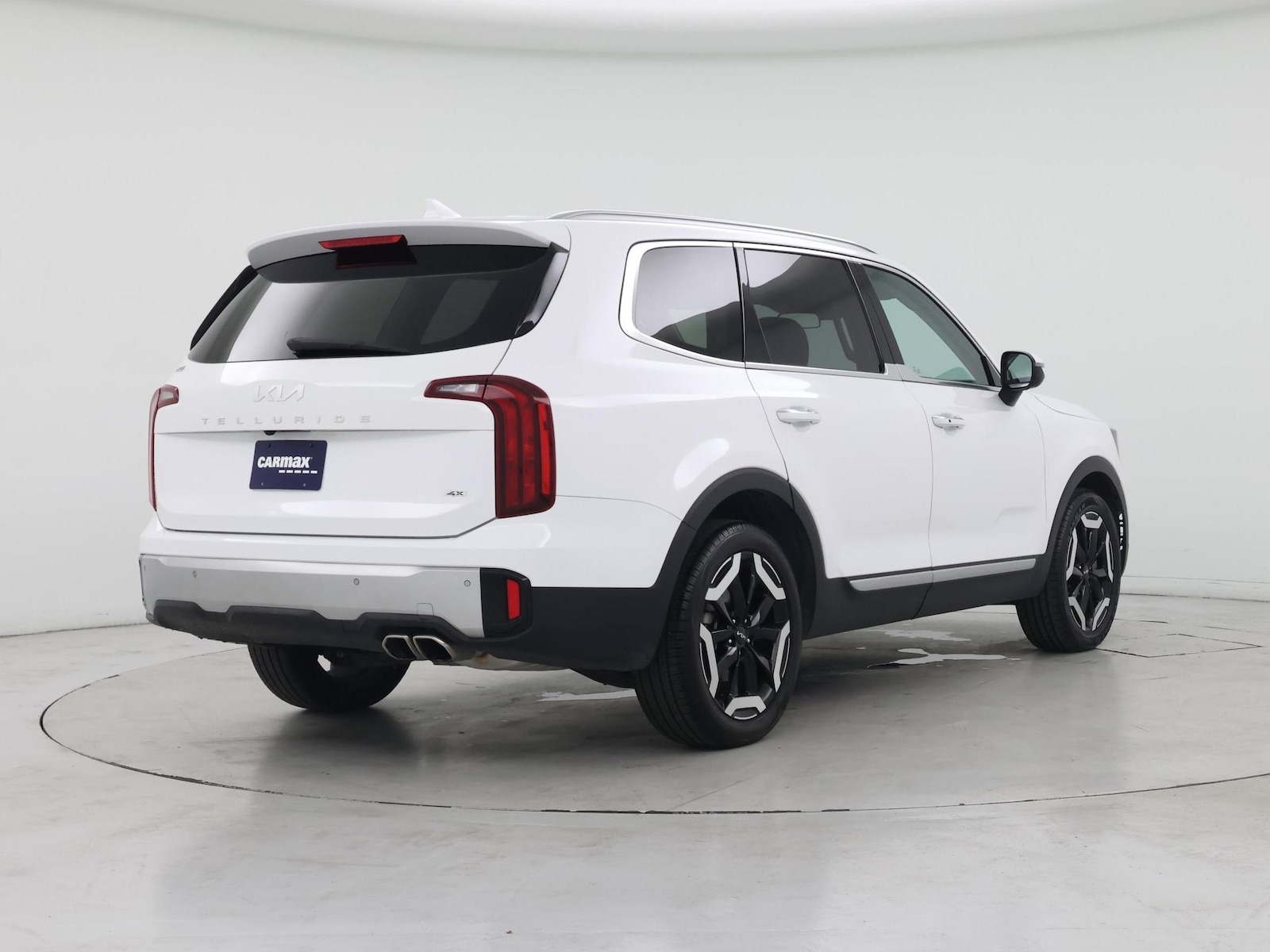 2024 Kia Telluride S - Photo 9