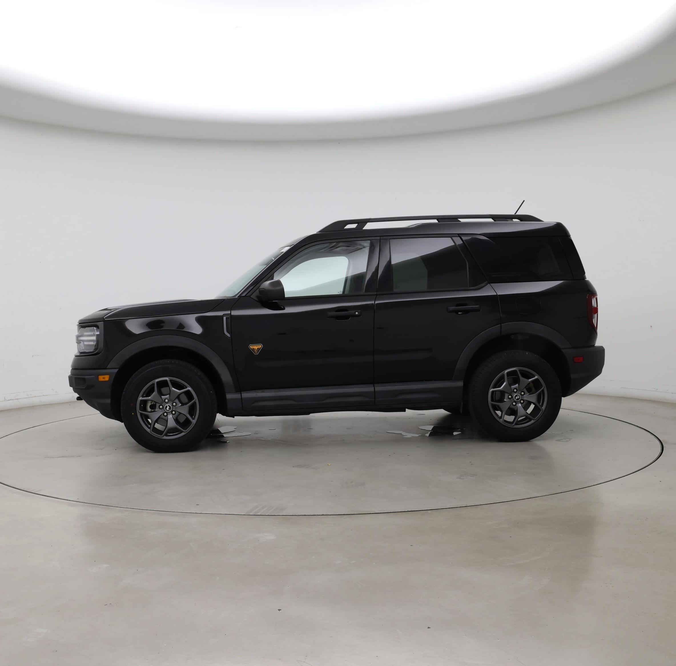Thumbnail: 2021 Ford Bronco Sport - 3